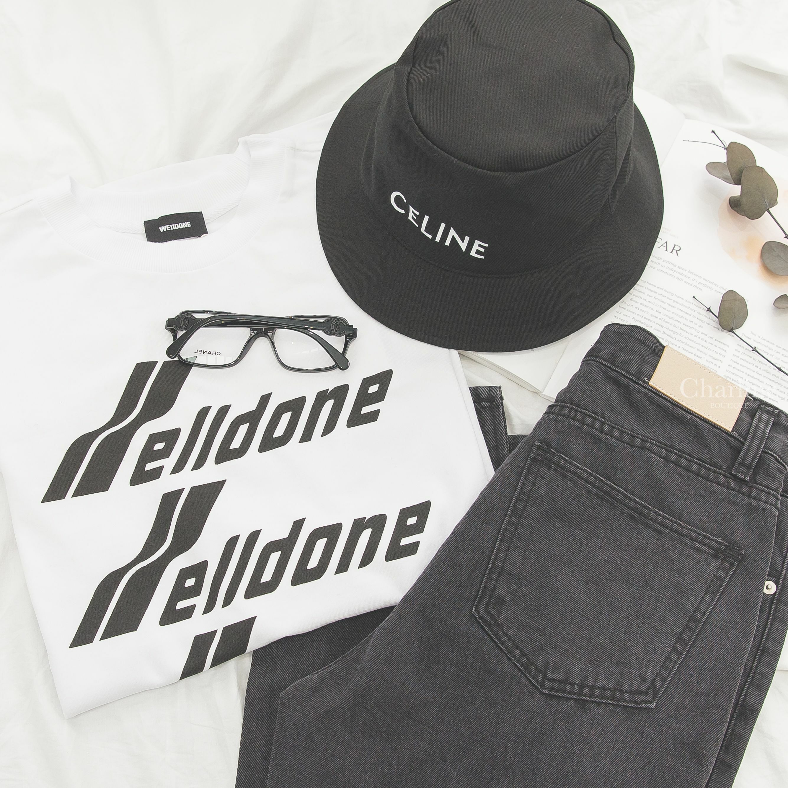 Chanel Square Eyeglasses 黑色側邊黑水鑽皮穿鍊CC中型方框平光眼鏡,Celine Celine Bucket Hat In Gabardine Cotton 黑色白字印花棉質漁夫帽-Charline Boutique 精品代購