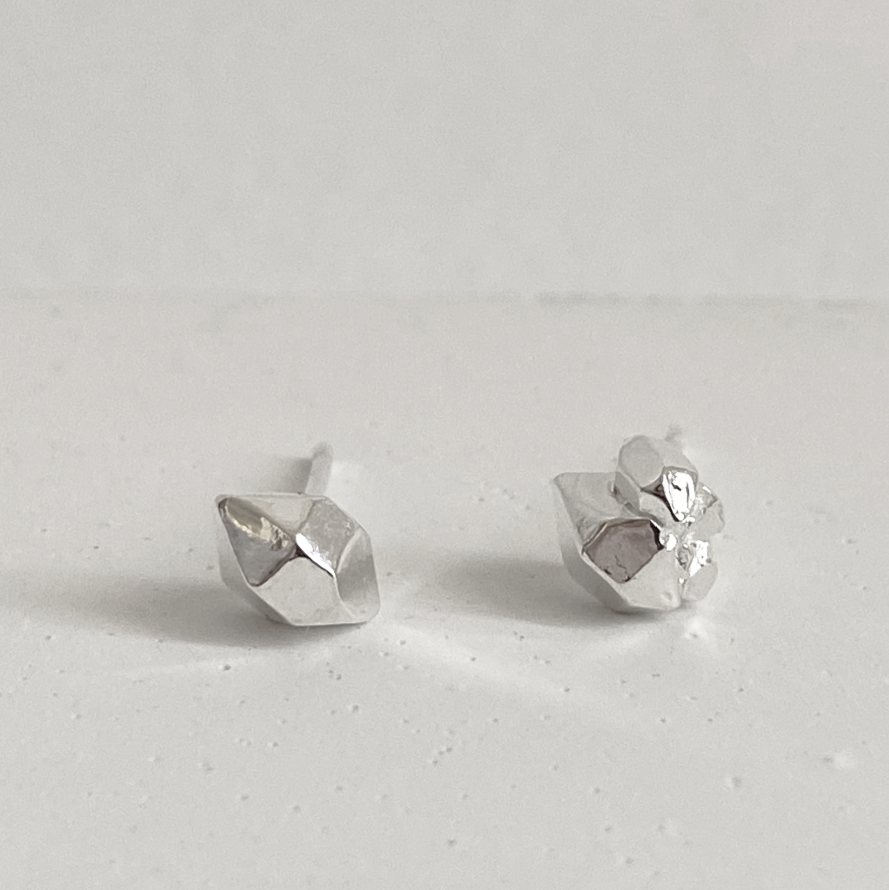 Shanho Jewelry Prismatic 小棱石耳環