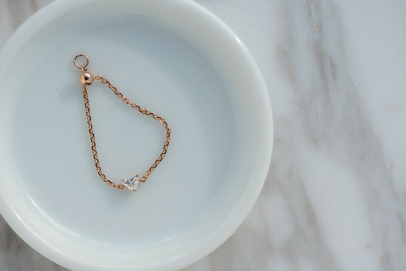 18K Lovely Heart Diamond Chain Ring