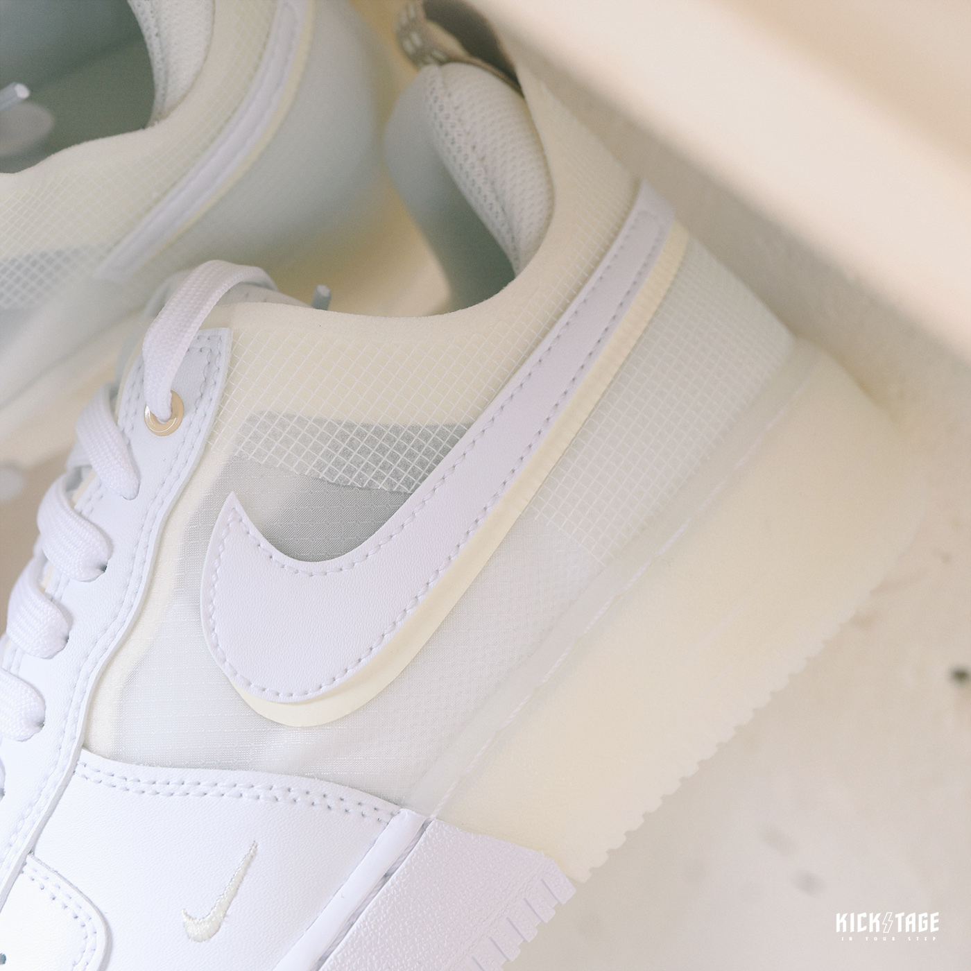 NIKE AIR FORCE 1 REACT Coconut Milk 低筒休閒鞋【DH7615-100】