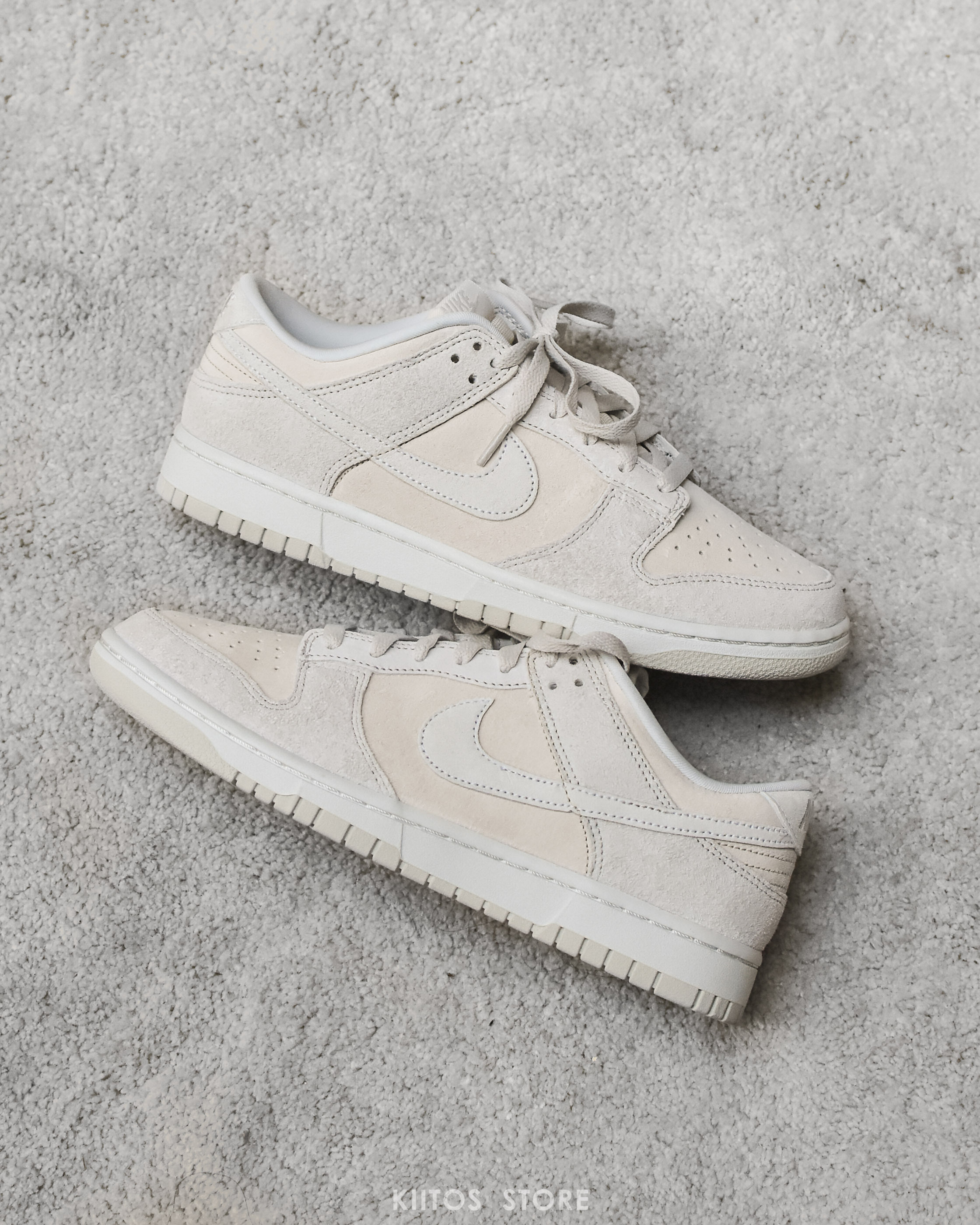 Nike Dunk Low 奶灰色