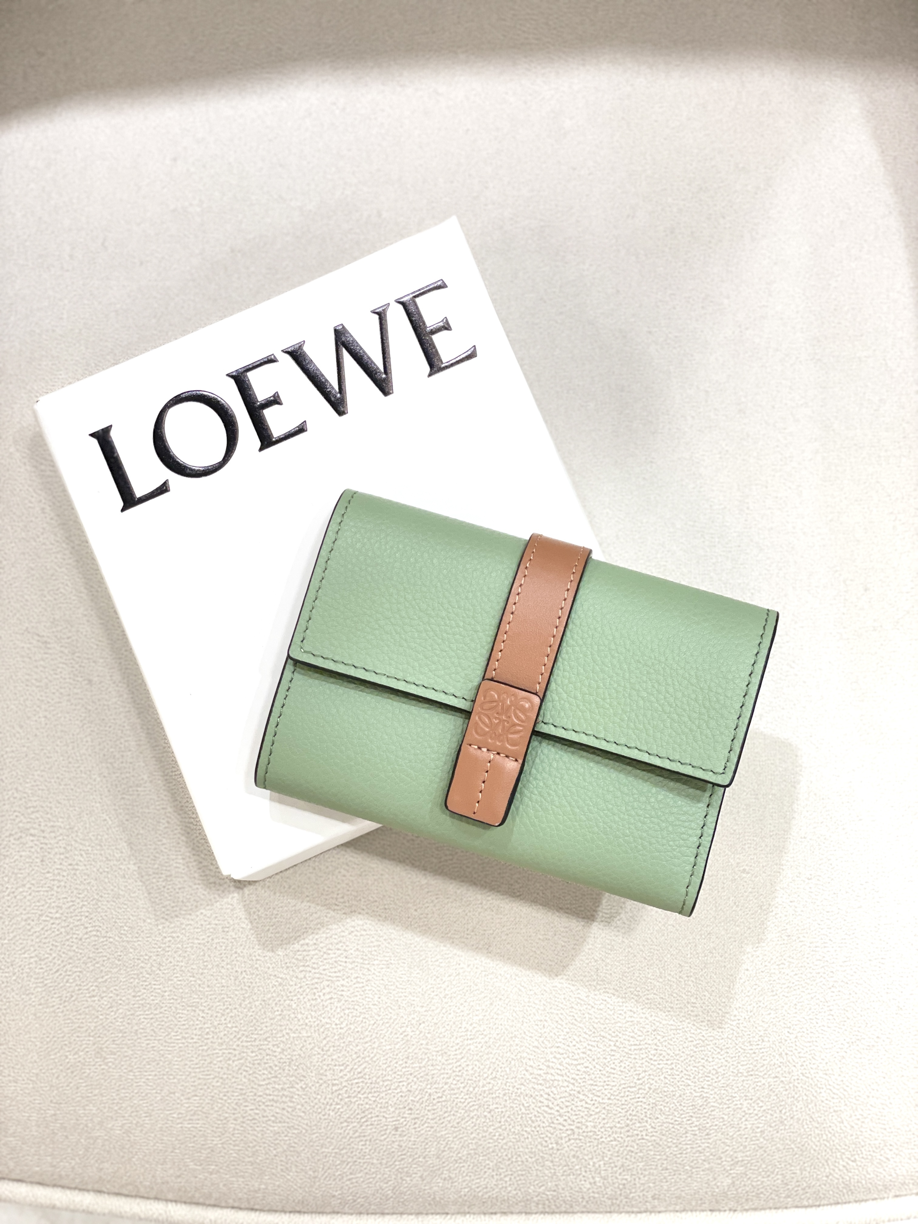 LOEWE Small Vertical Wallet