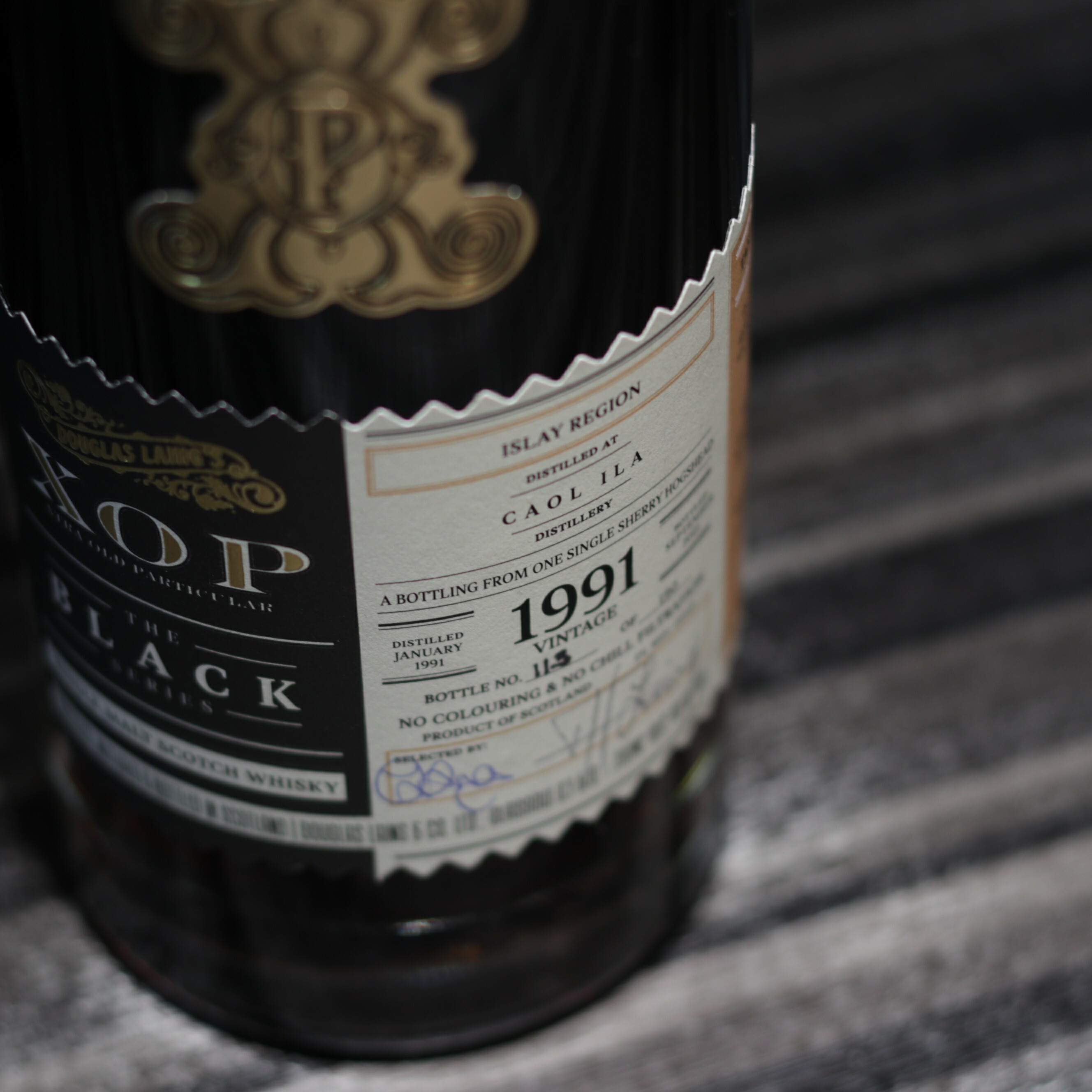 XOP Black Series Caol Ila 1991/2021 30YO - 70cl/48.4%