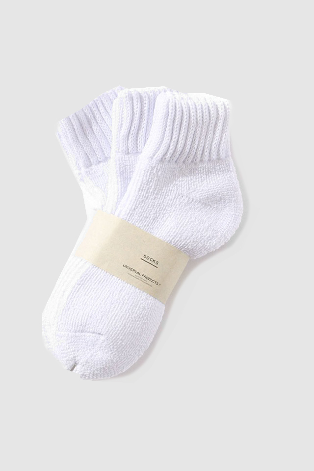 UNIVERSAL PRODUCTS 厚實四季踝襪 (三入)