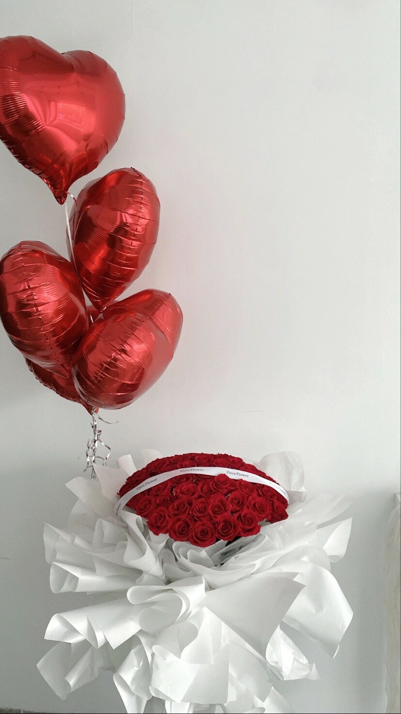 77朵永生玫瑰巨大花束- 永遠的情人