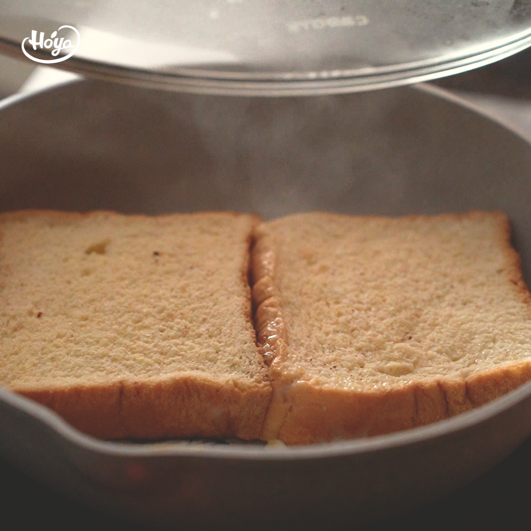 法式吐司夾植物肉鬆