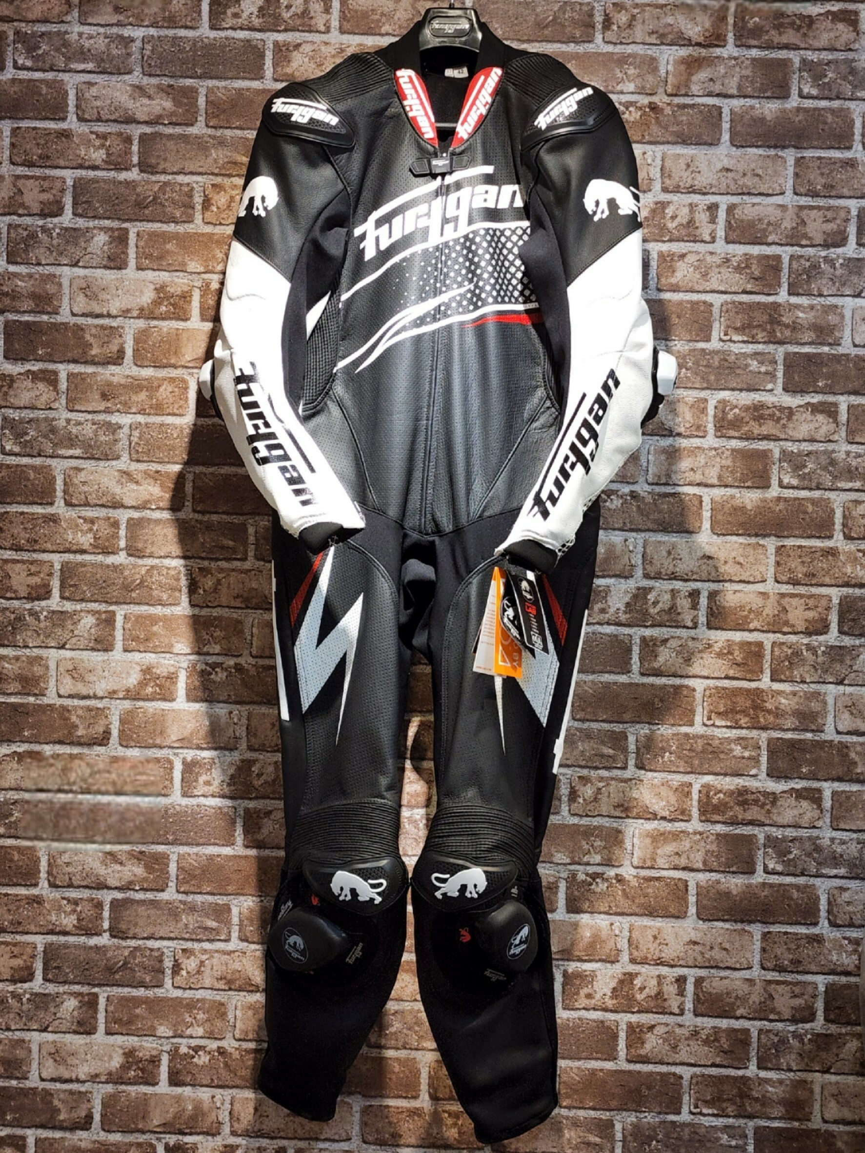 FURYGAN FULL RIDE 黑紅 一件式皮衣