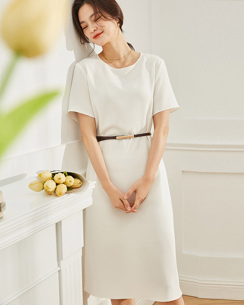 DEER.W 圓領素面直筒醋酸洋裝 白色