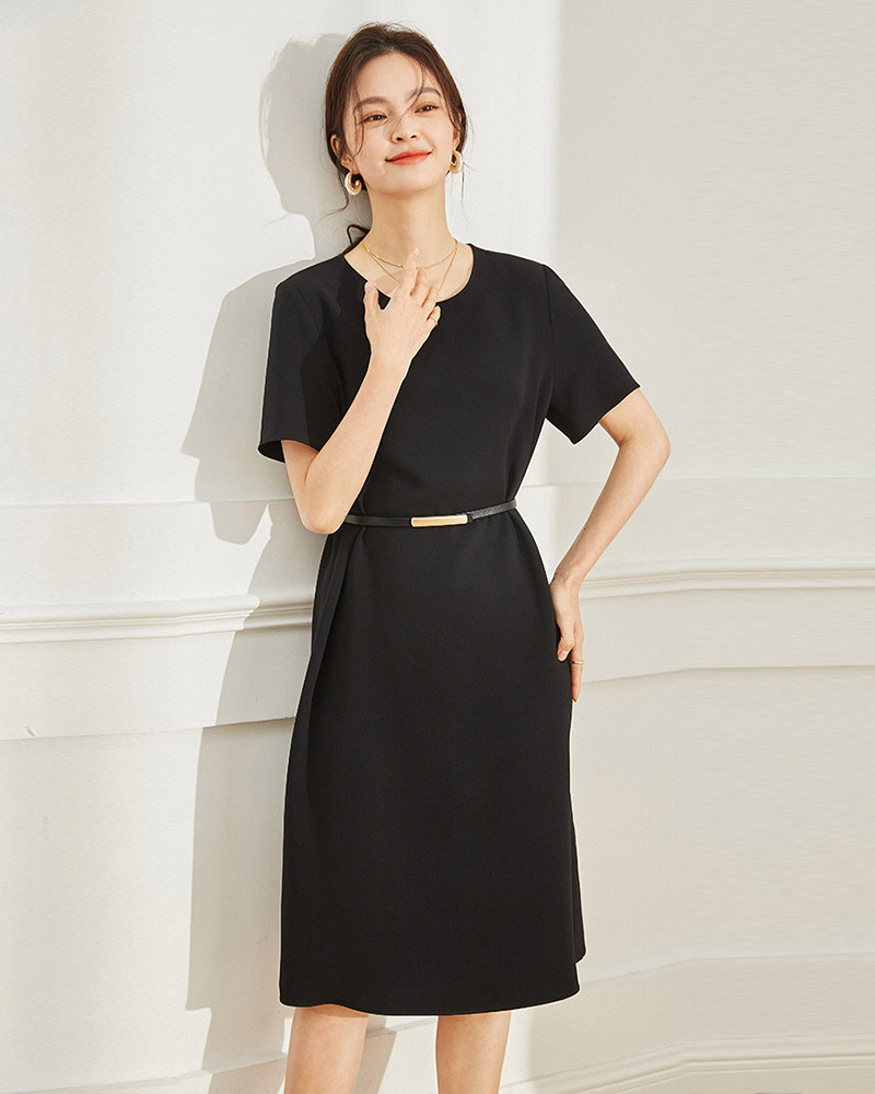 DEER.W 圓領素面直筒醋酸洋裝 黑色