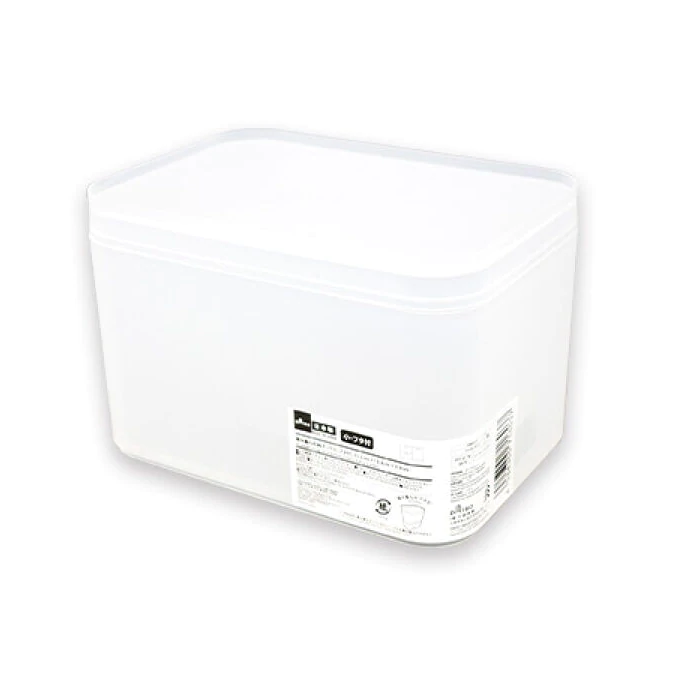 DAISO可堆疊附蓋收納盒/15.2x10.8x9.9cm