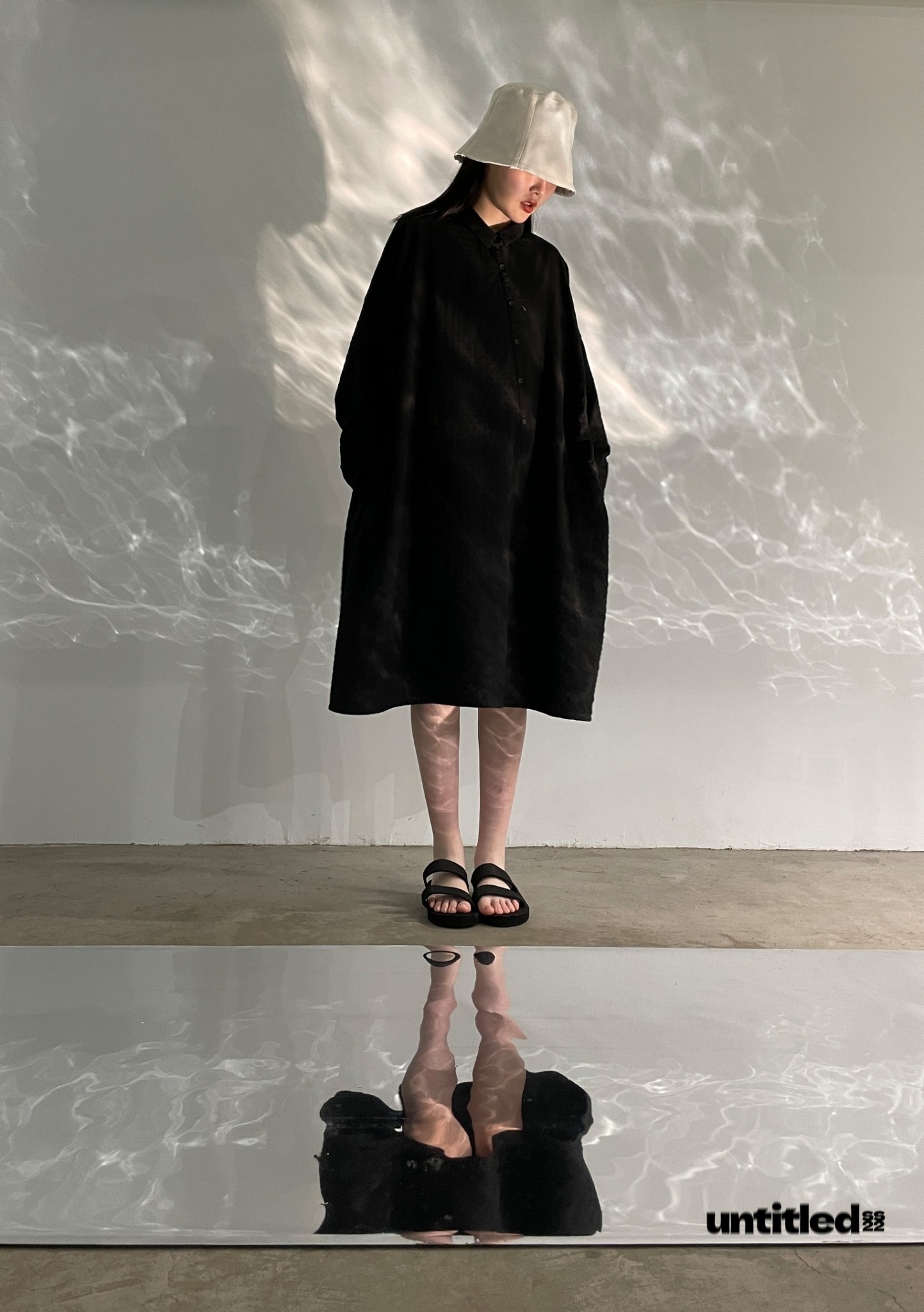 斜門襟設計洋裝