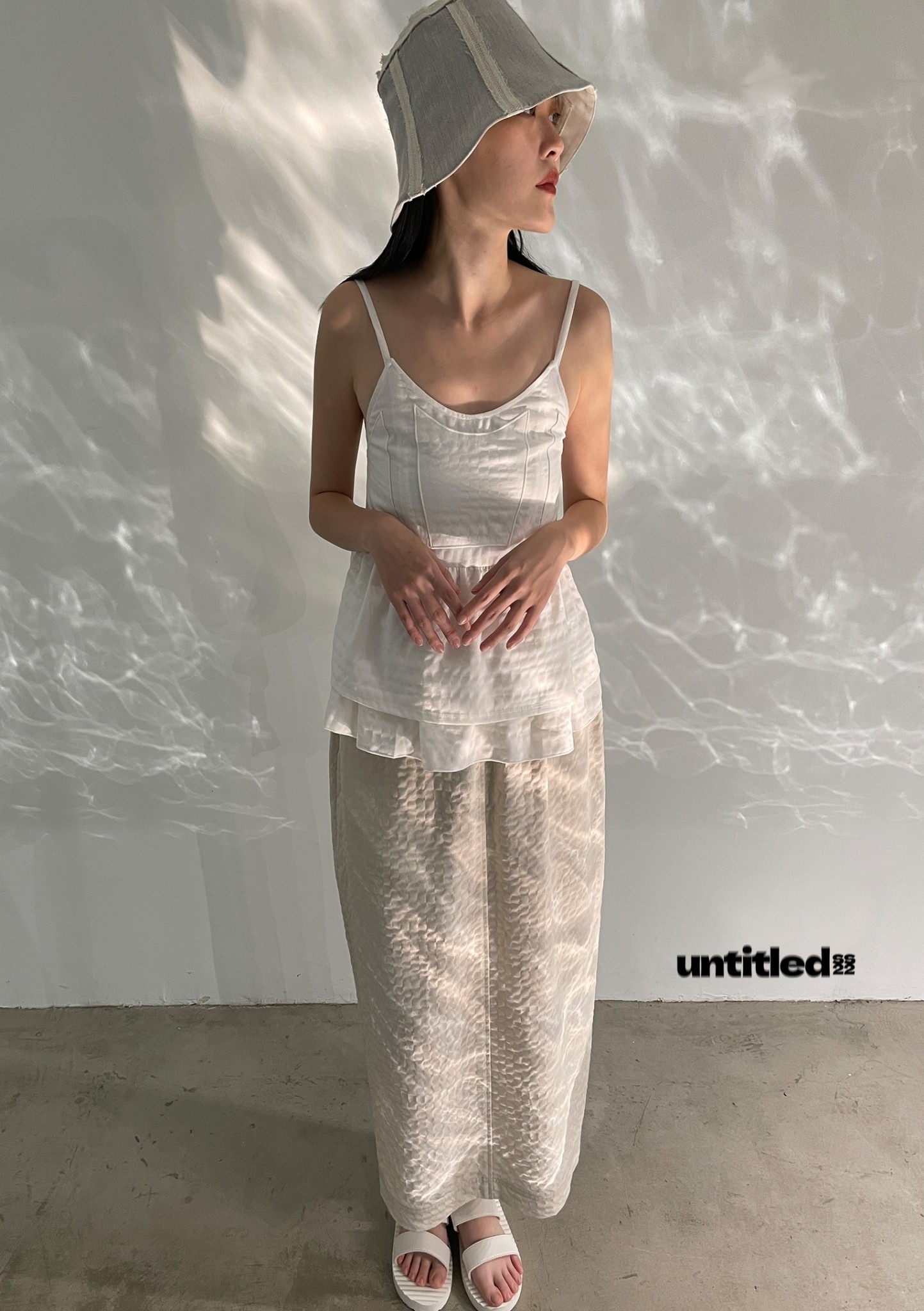 後開衩側邊抽繩裙