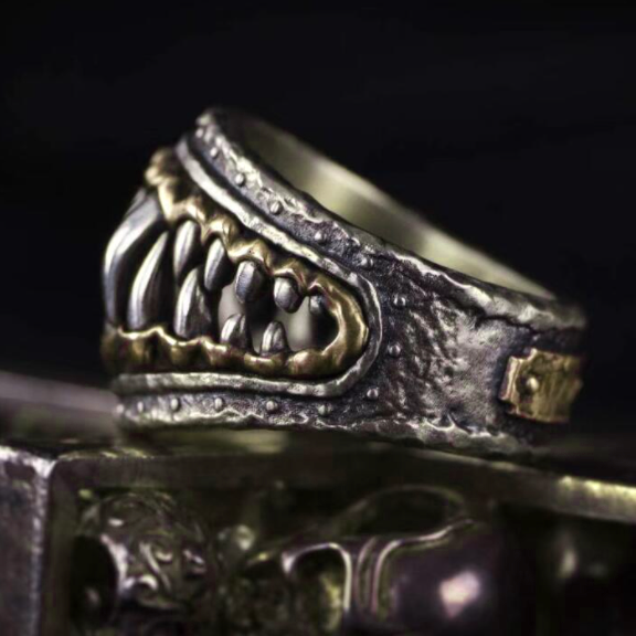 【ACCY012】猛獸牙齒開口設計戒指