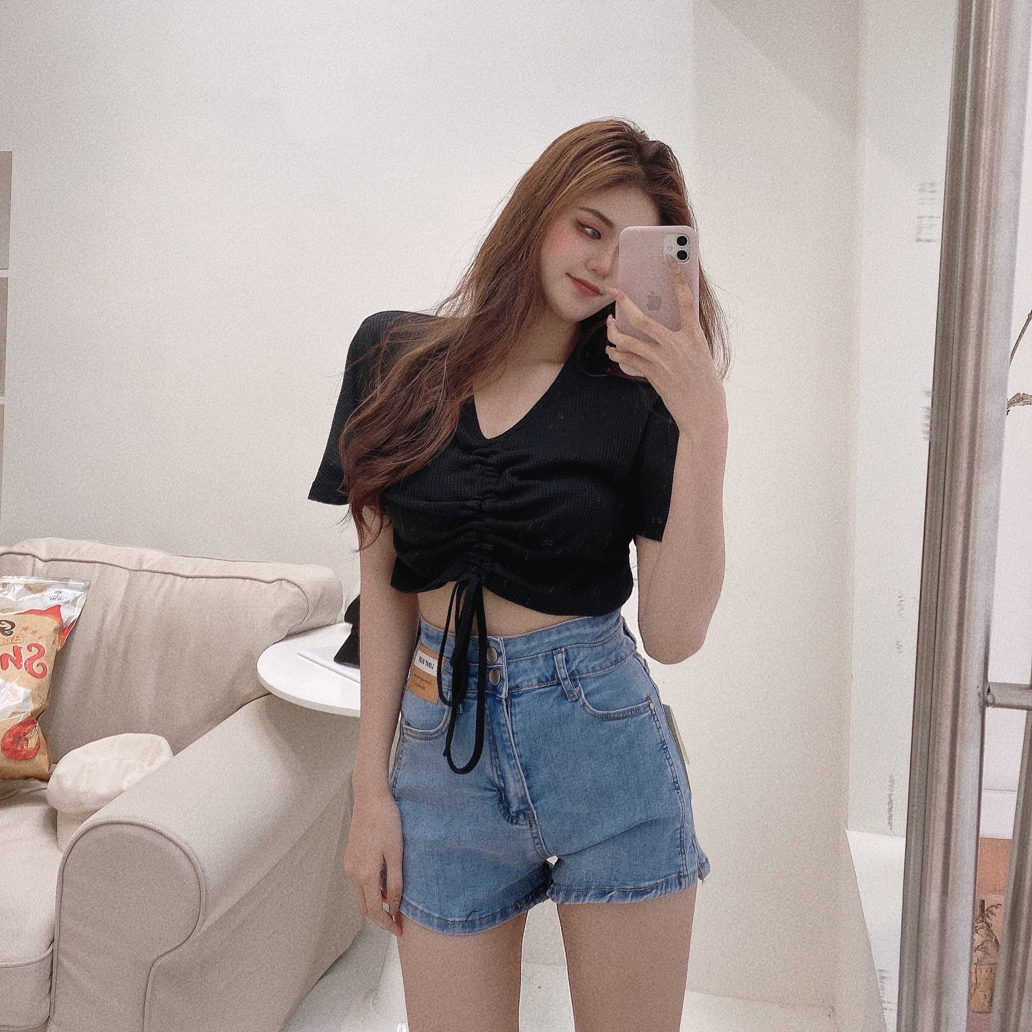 小布標側衩高腰牛仔短褲/三色