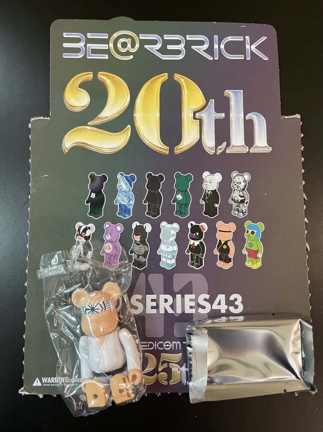 Bearbrick 100% series 43 - Artist Cobra Kai Secret