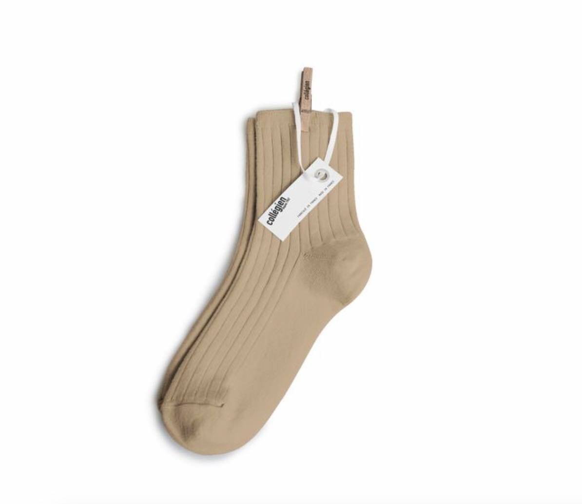 COLLÉGIEN - La Mini Ribbed Ankle Socks（Petite Taupe）