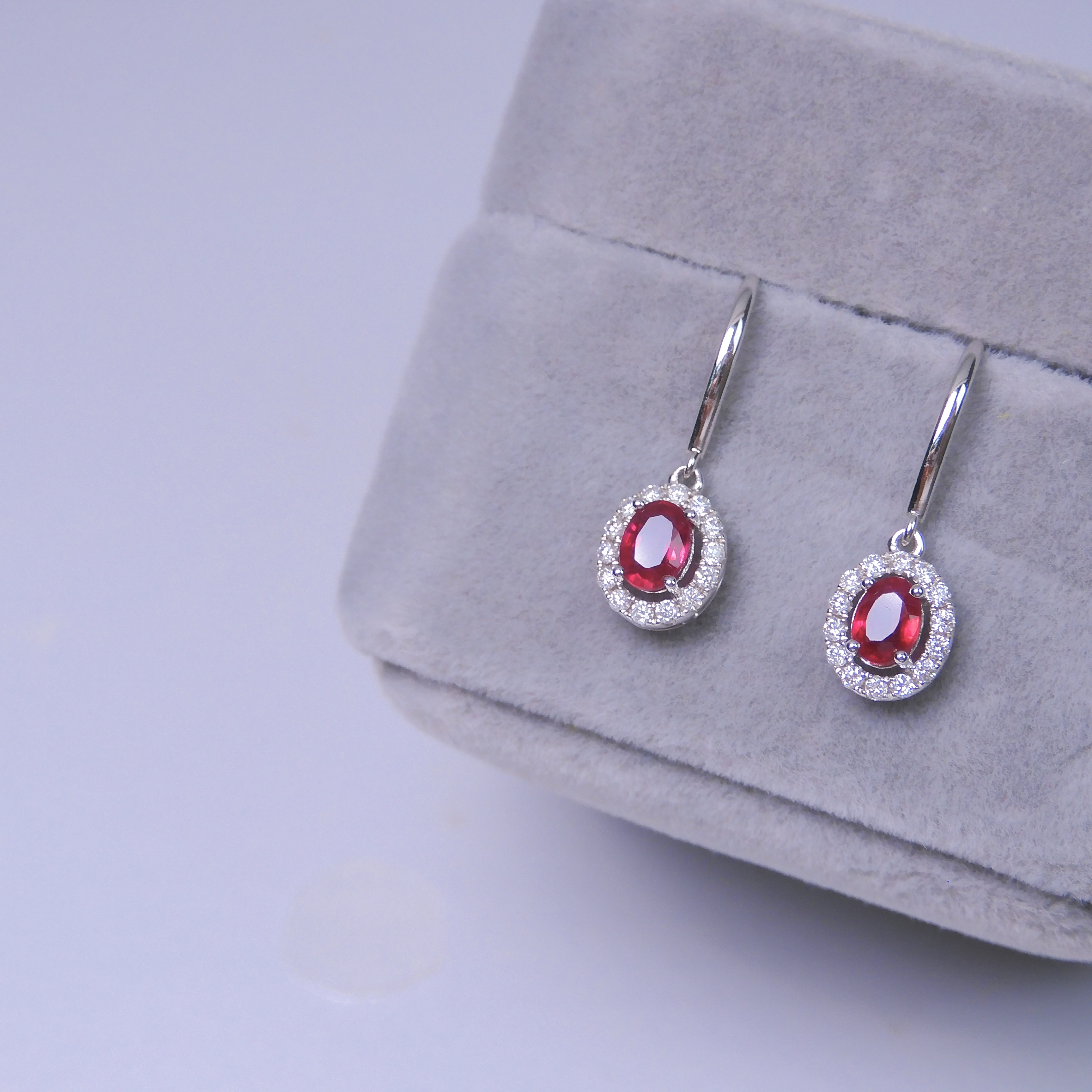 18K金 0.68ct 紅寶石耳環