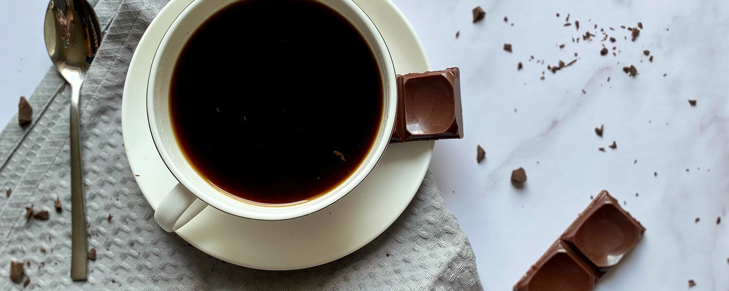 一杯黑咖啡-巧克力