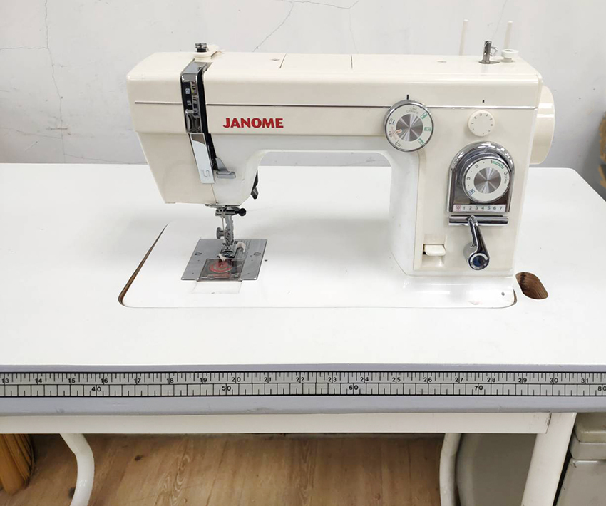 車樂美 JANOME S-808A 機械式 縫紉機 加贈專用大型落地桌 復古設計 出清優惠