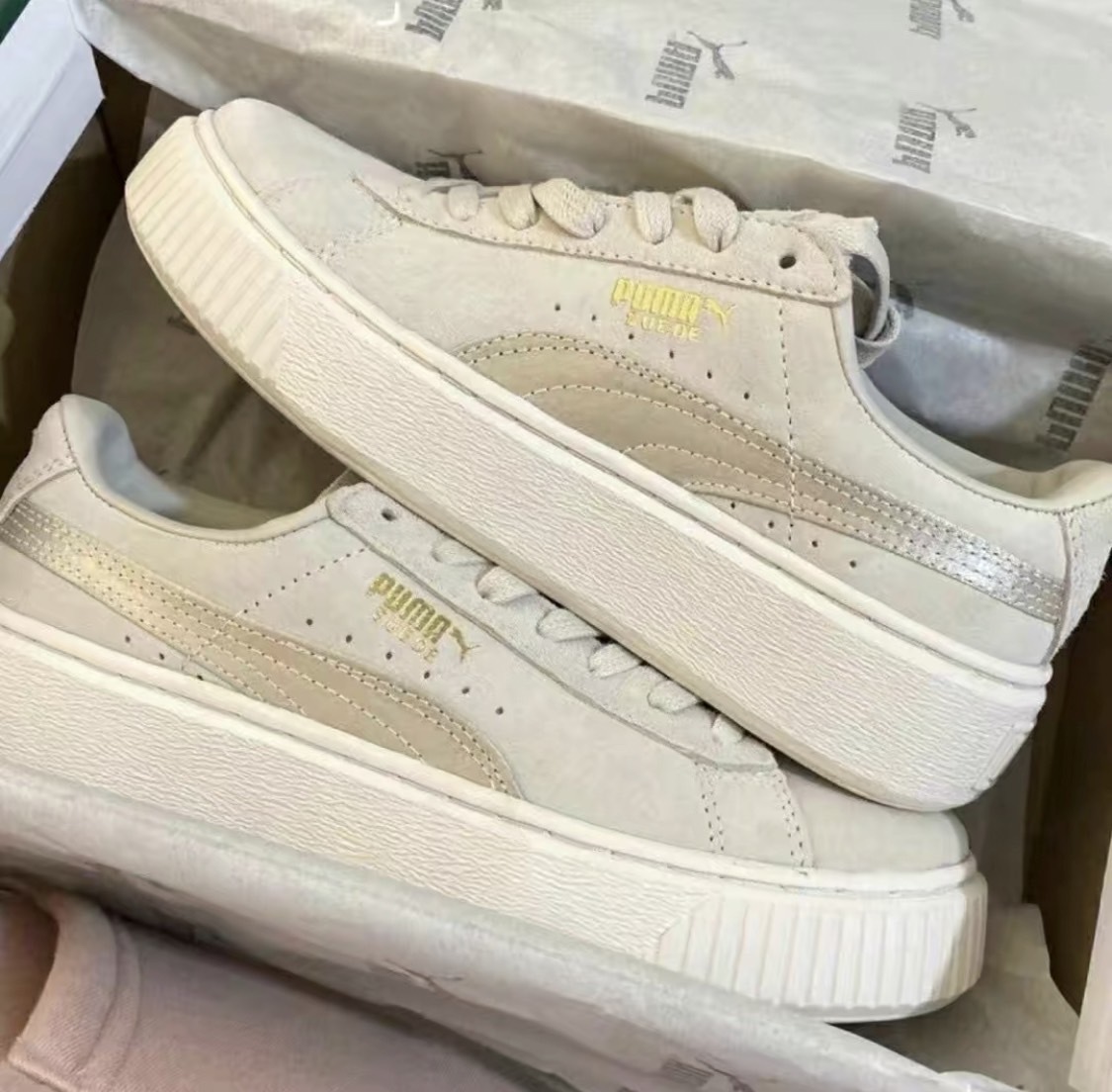 PUMA 雷哈娜鬆糕後底 奶白