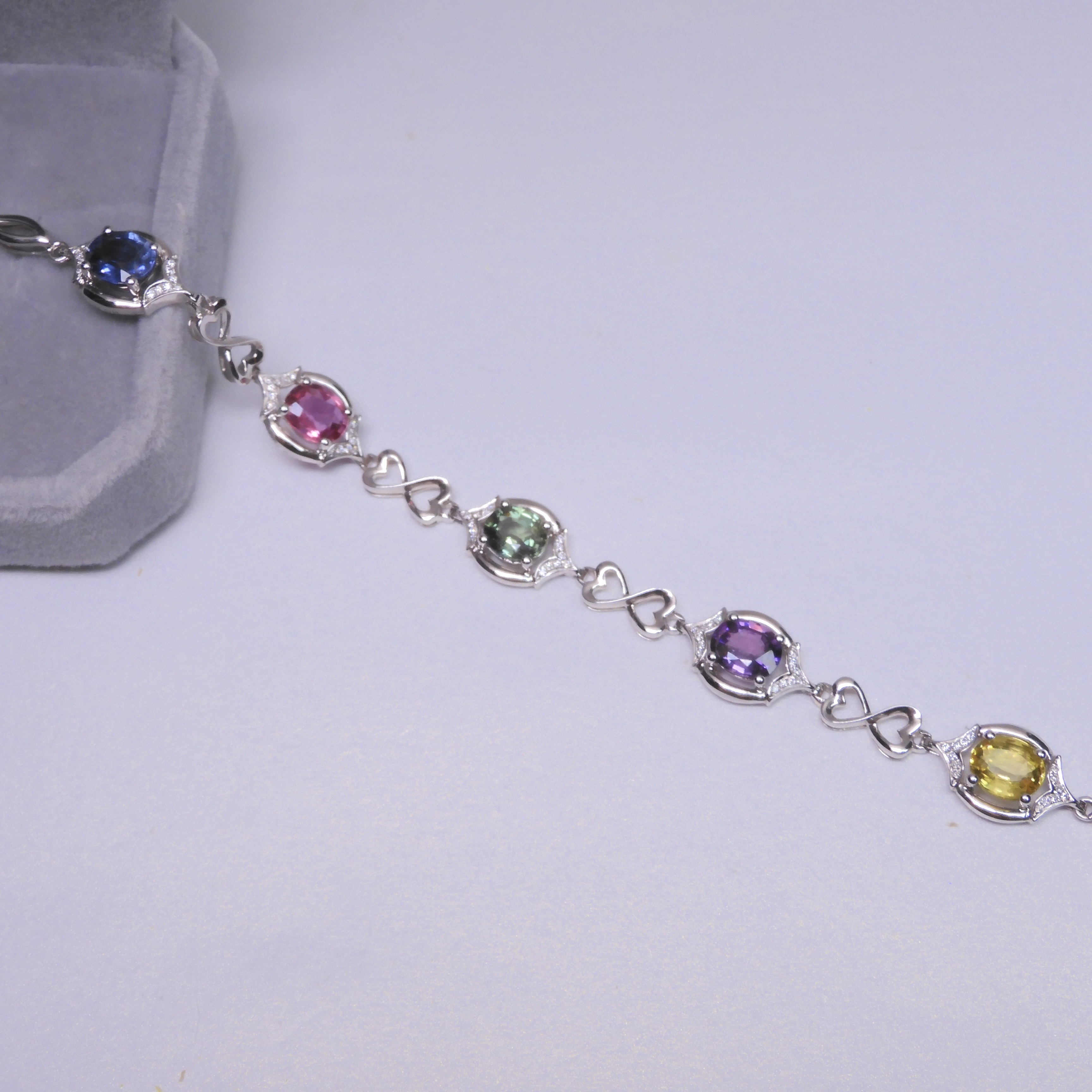 18K Gold 3.92ct Fancy Sapphire Bracelet