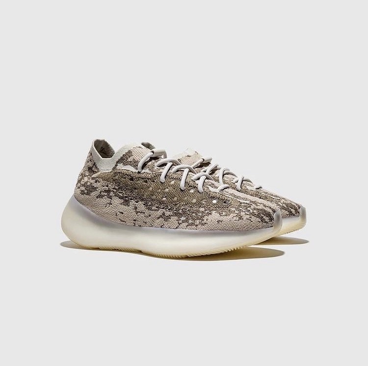 adidas YEEZY BOOST 380 PYRITE 限定款】