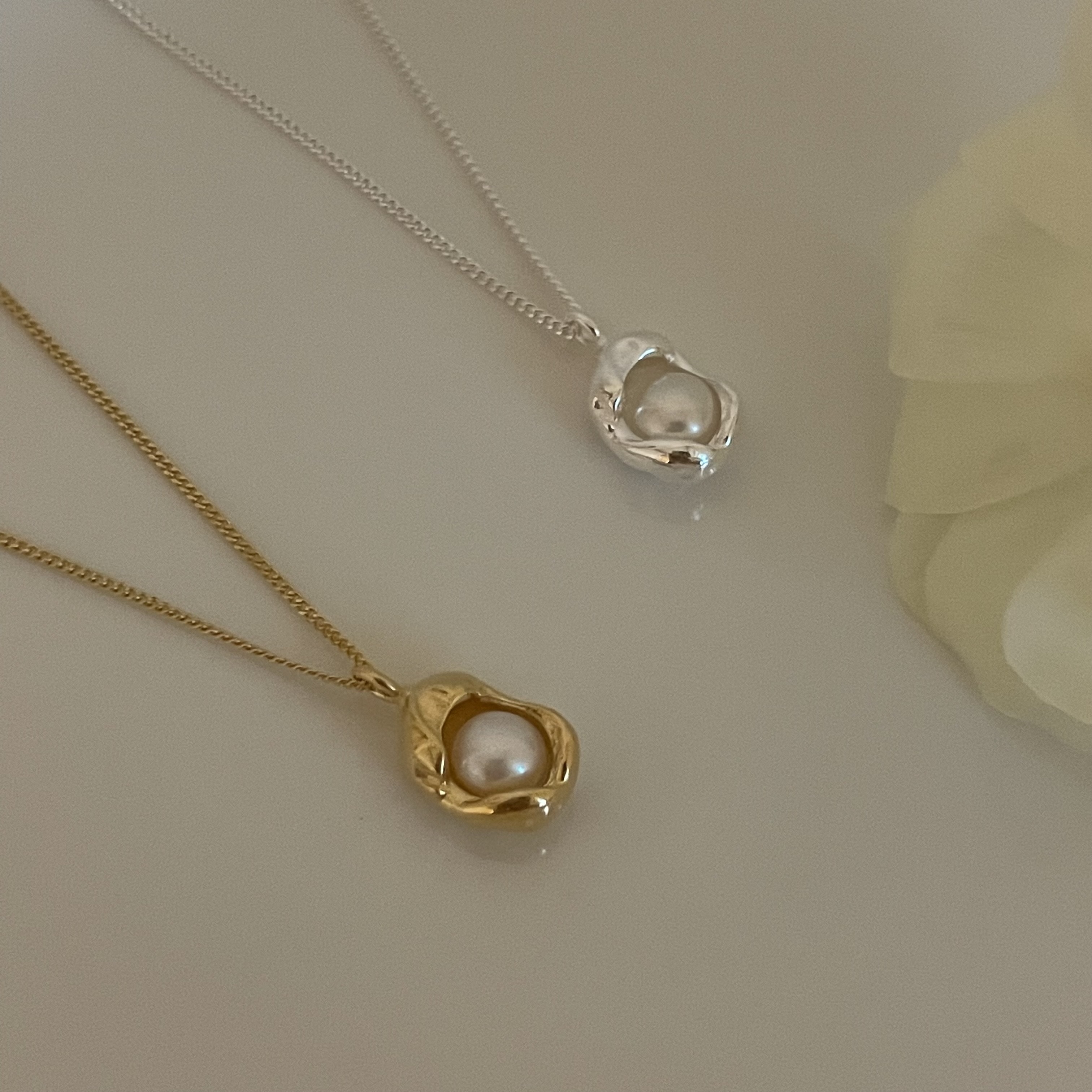 925silver-A pearl necklace