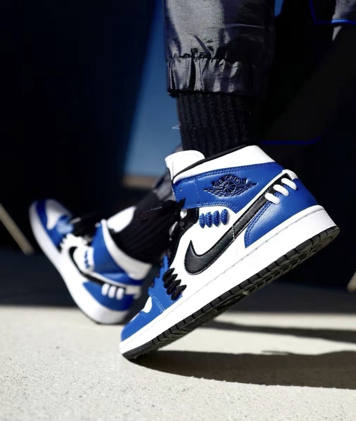 Nike Air Jordan 1 Mid SE 