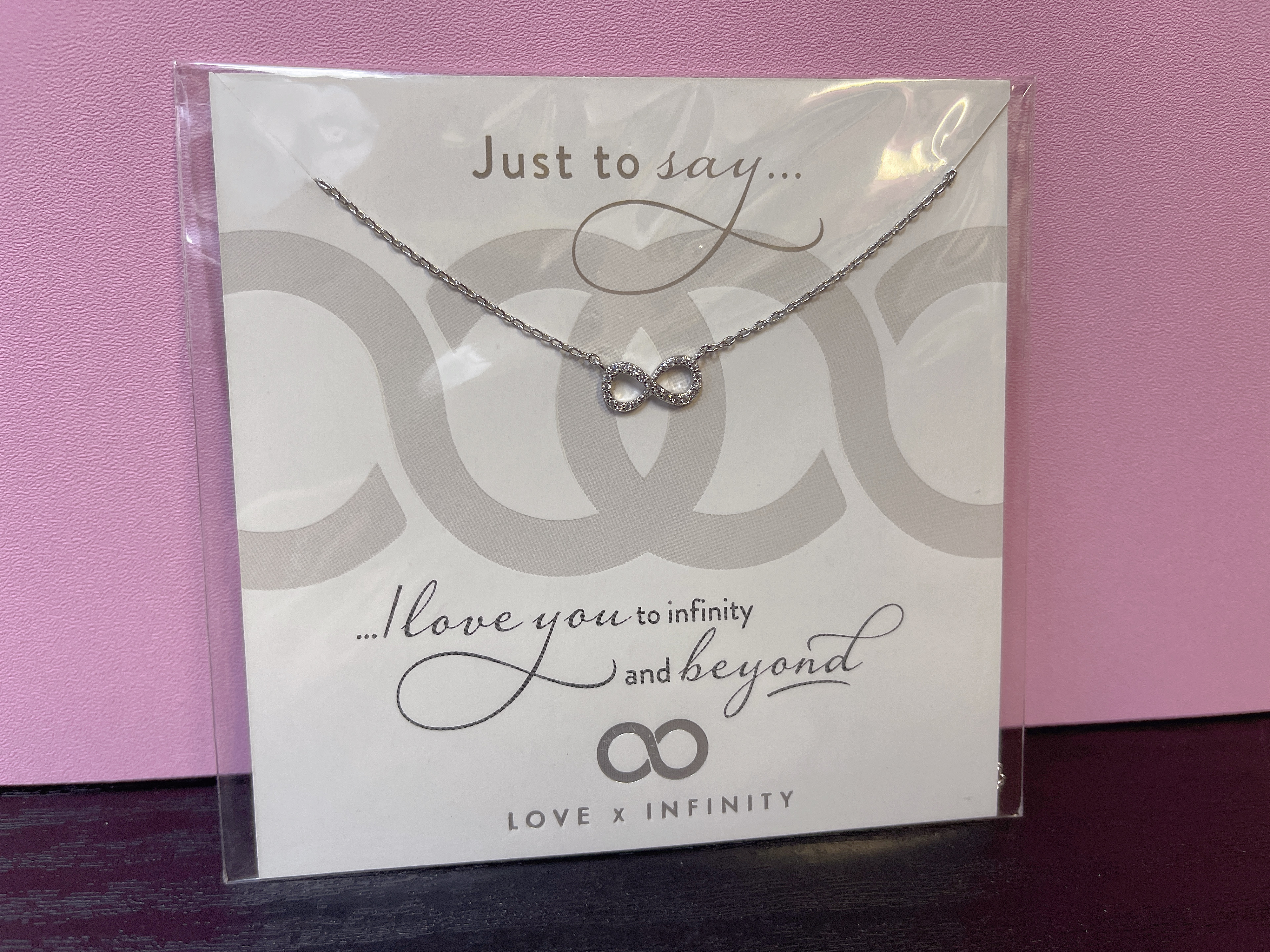 現貨 LOVE x INFINITY 頸鏈 原價 $190（IB545）