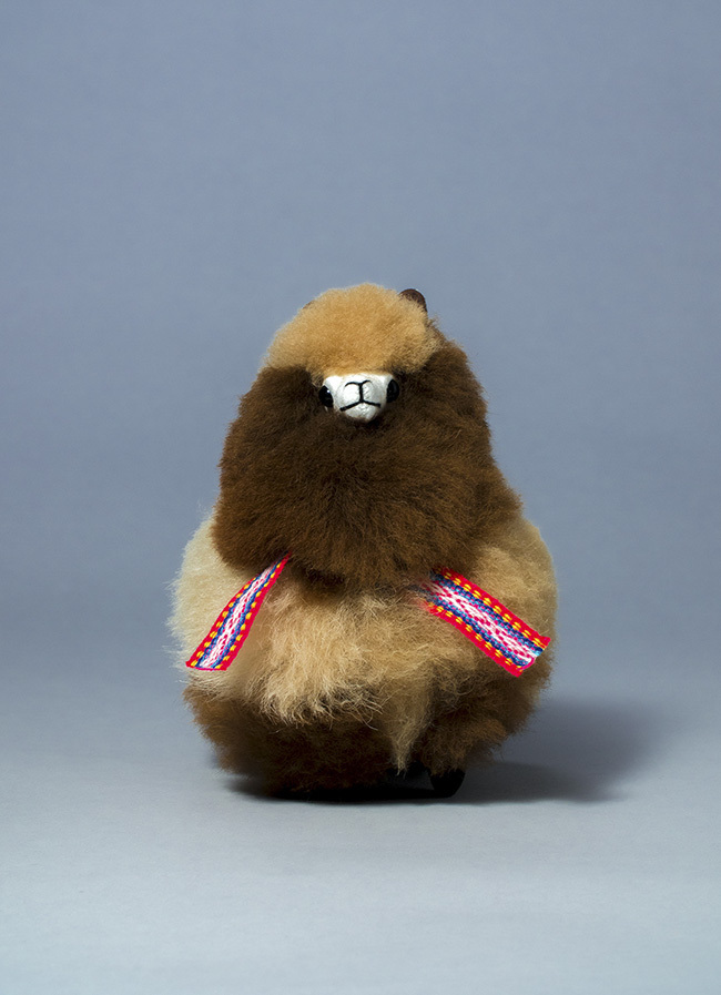 【秘魯國家館】ST.MALO 秘魯工匠手工原生羊駝毛裝飾羊駝娃娃15cm-2150UH-堅果