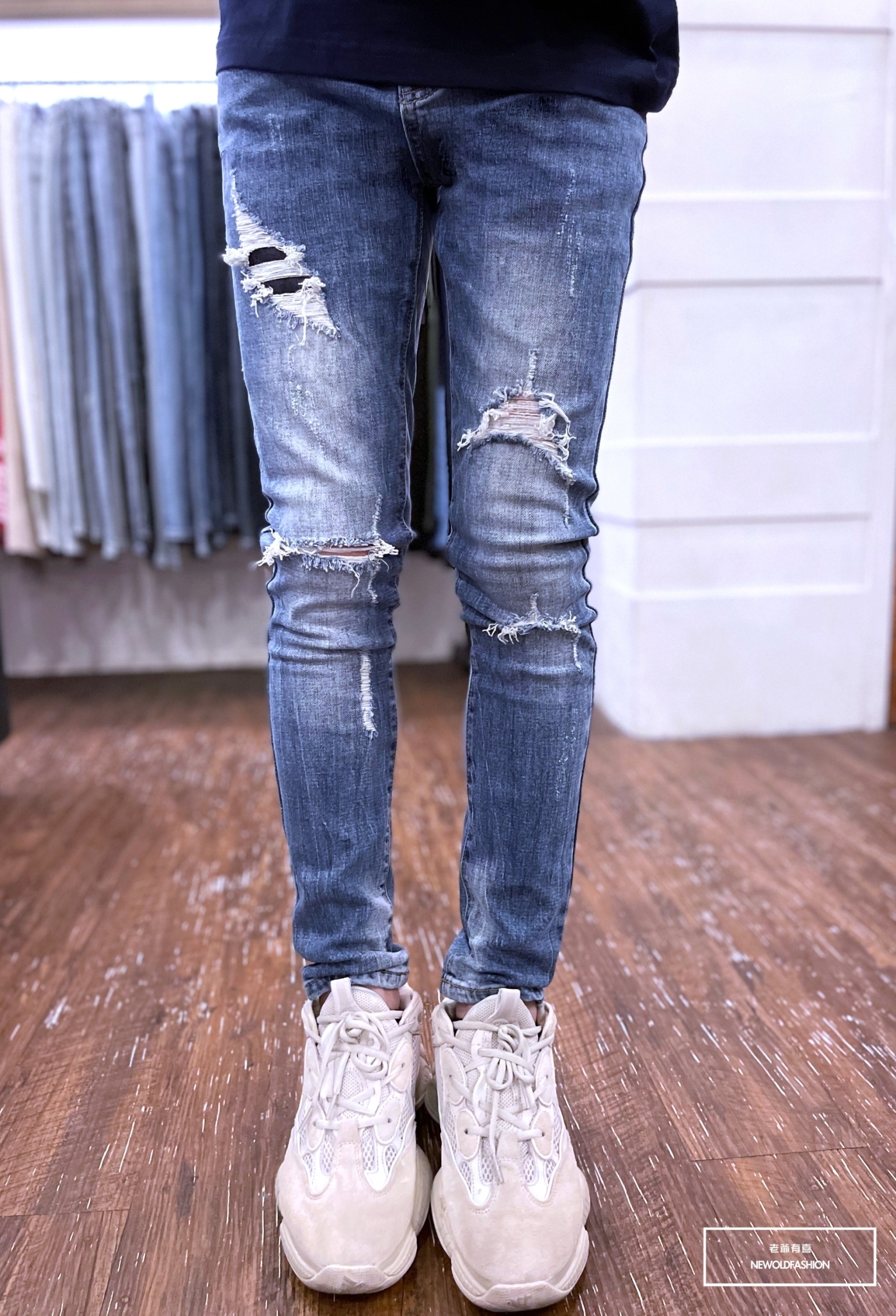 『新品上市』重磅三洞抽鬚破壞小直筒褲(NOF2203532)