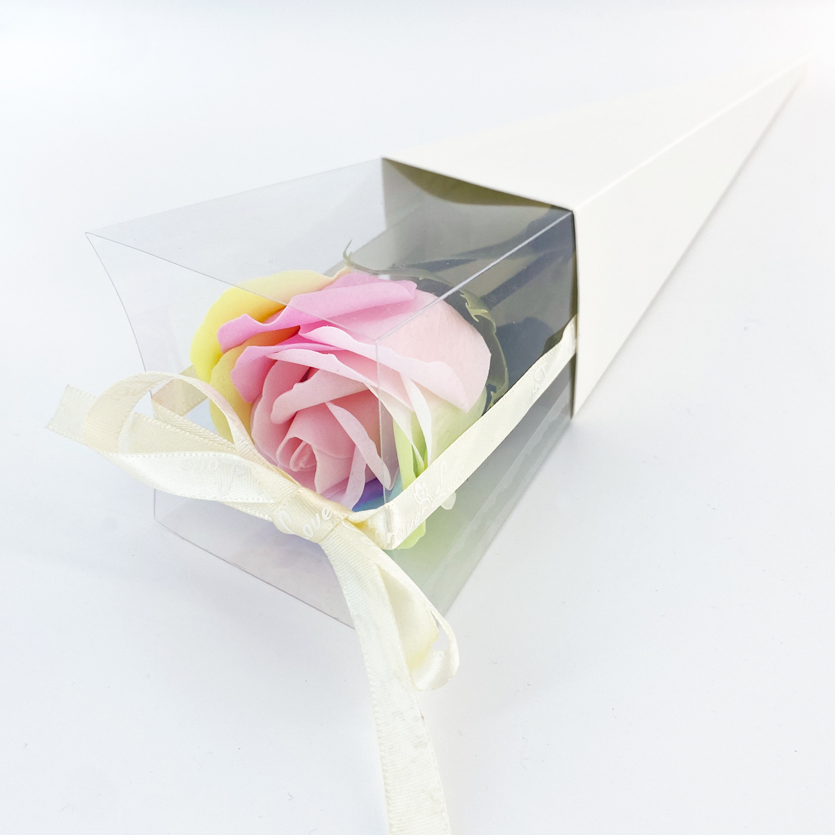 七色彩虹玫瑰香皂花【一物多用】｜淋浴、裝飾擺設、驚喜禮物、精美包裝