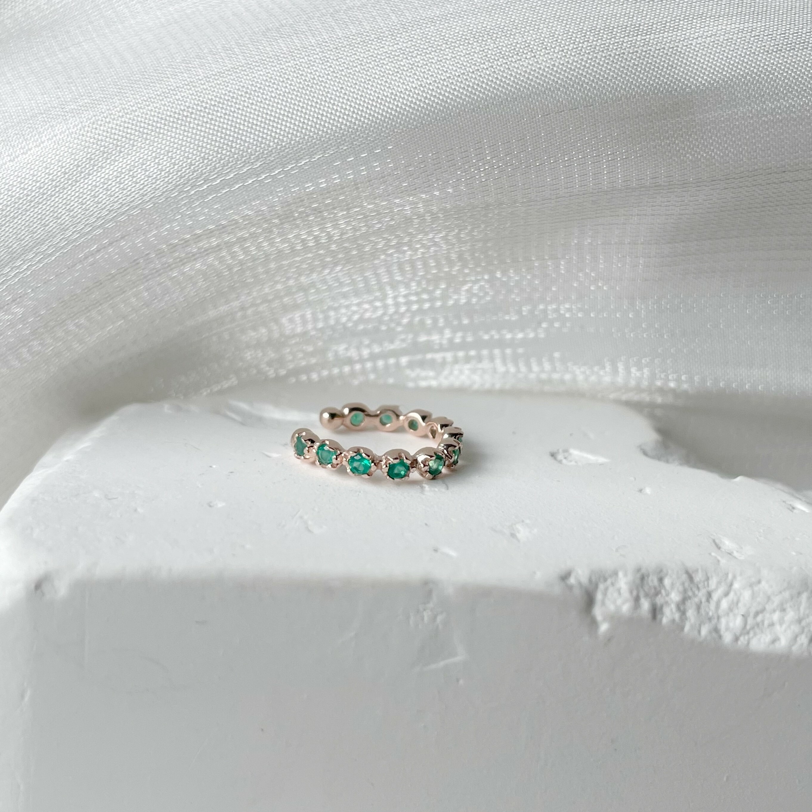 整圈小花綠瑪瑙耳骨夾