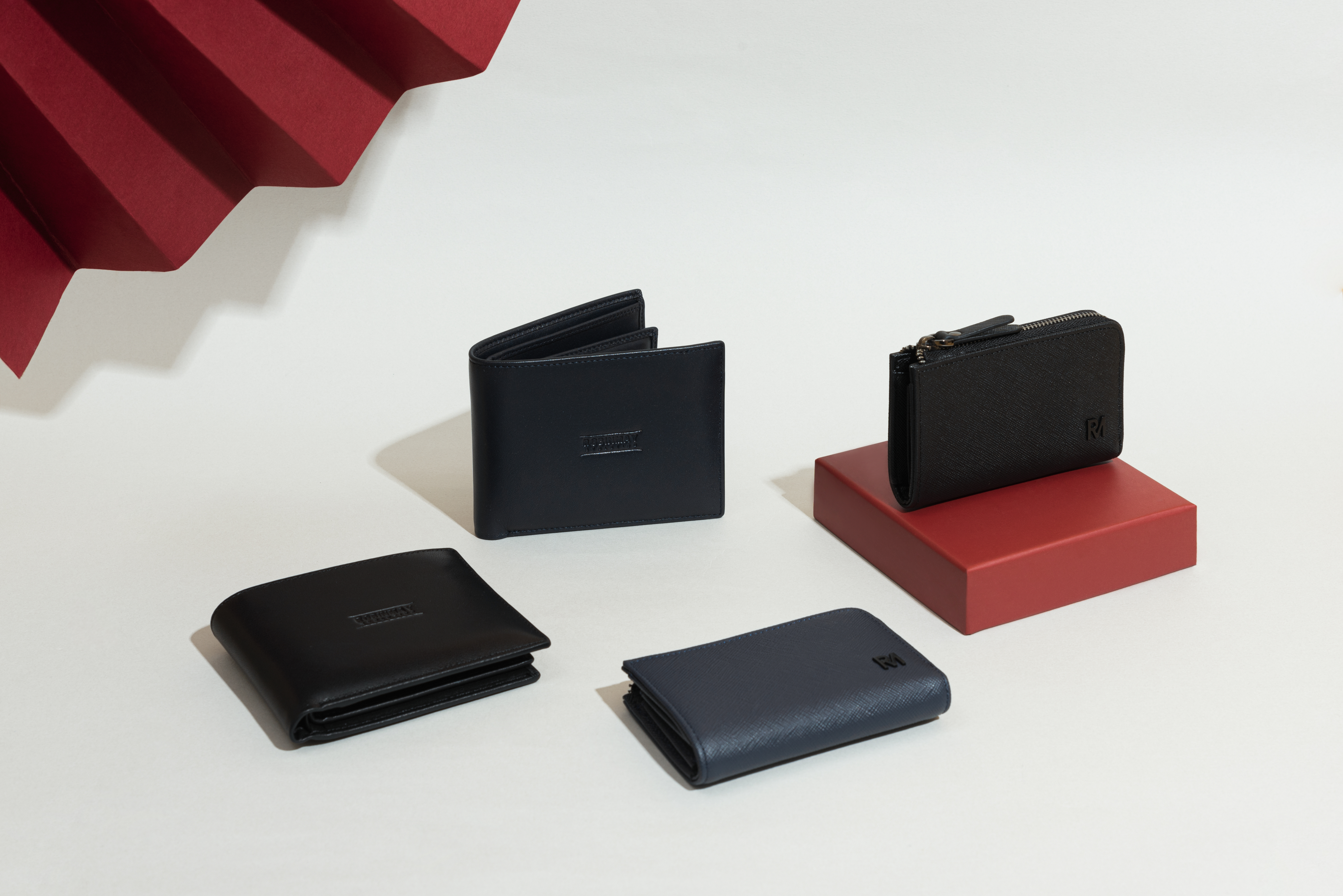 御守真皮短夾、零錢短夾，男士皮夾單品。