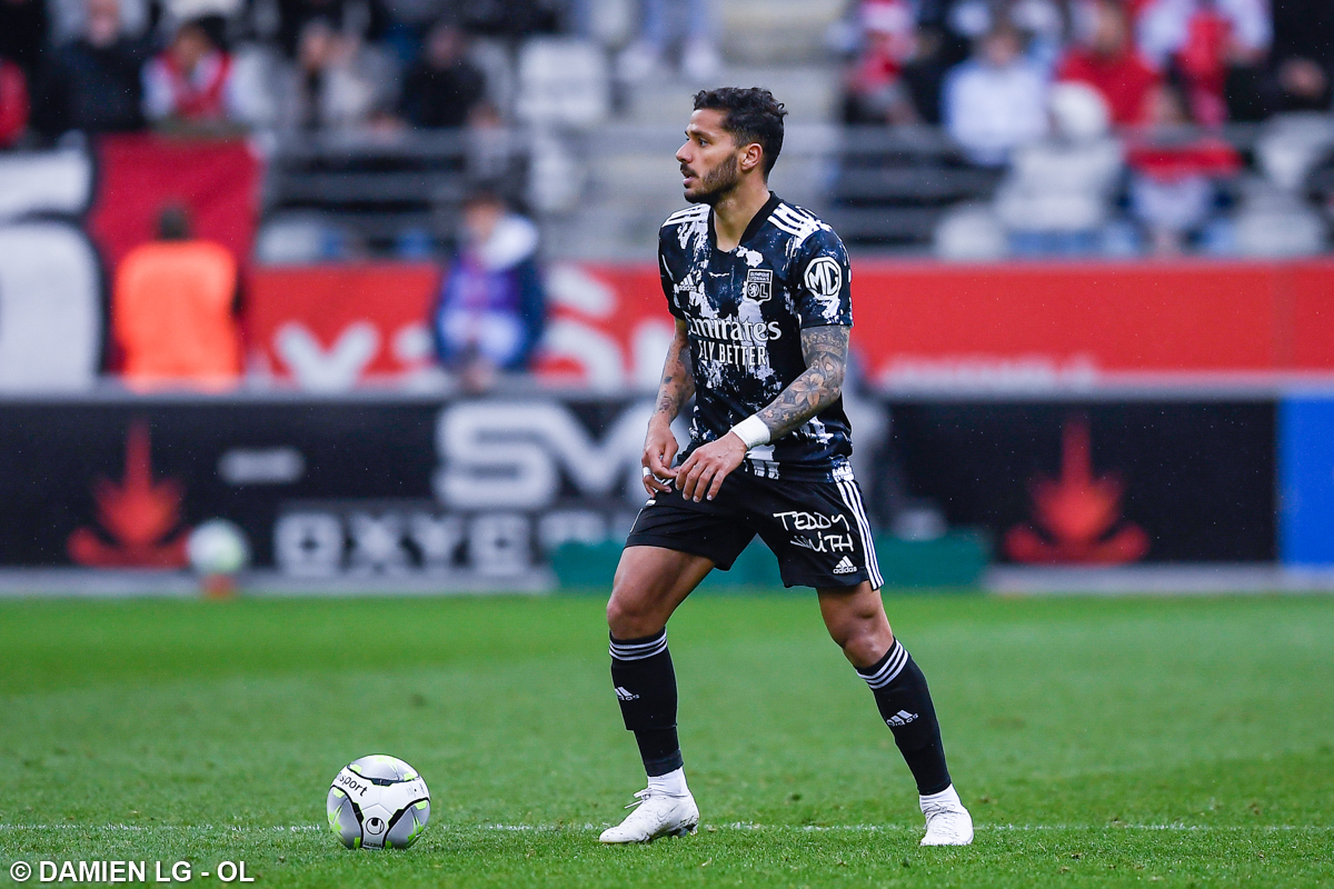 21-22里昂第二作客球衣