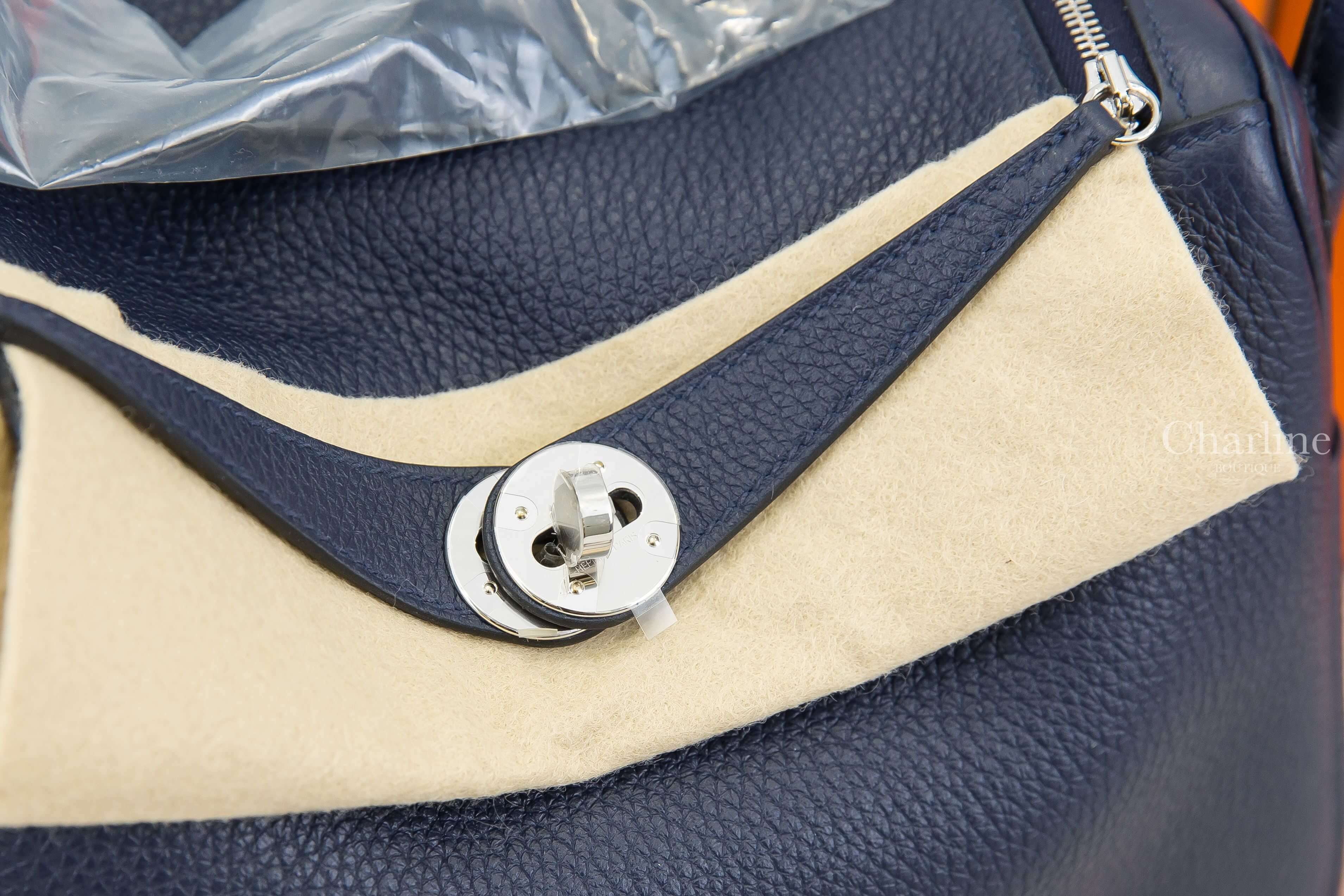 Hermès Lindy 26cm 2Z Bleu Nuit Taurillon Clemence 午夜藍銀釦