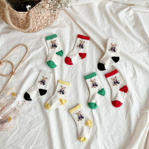 Dot to Dot 背帶熊中筒襪四件套