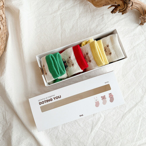 Dot to Dot 背帶熊中筒襪四件套