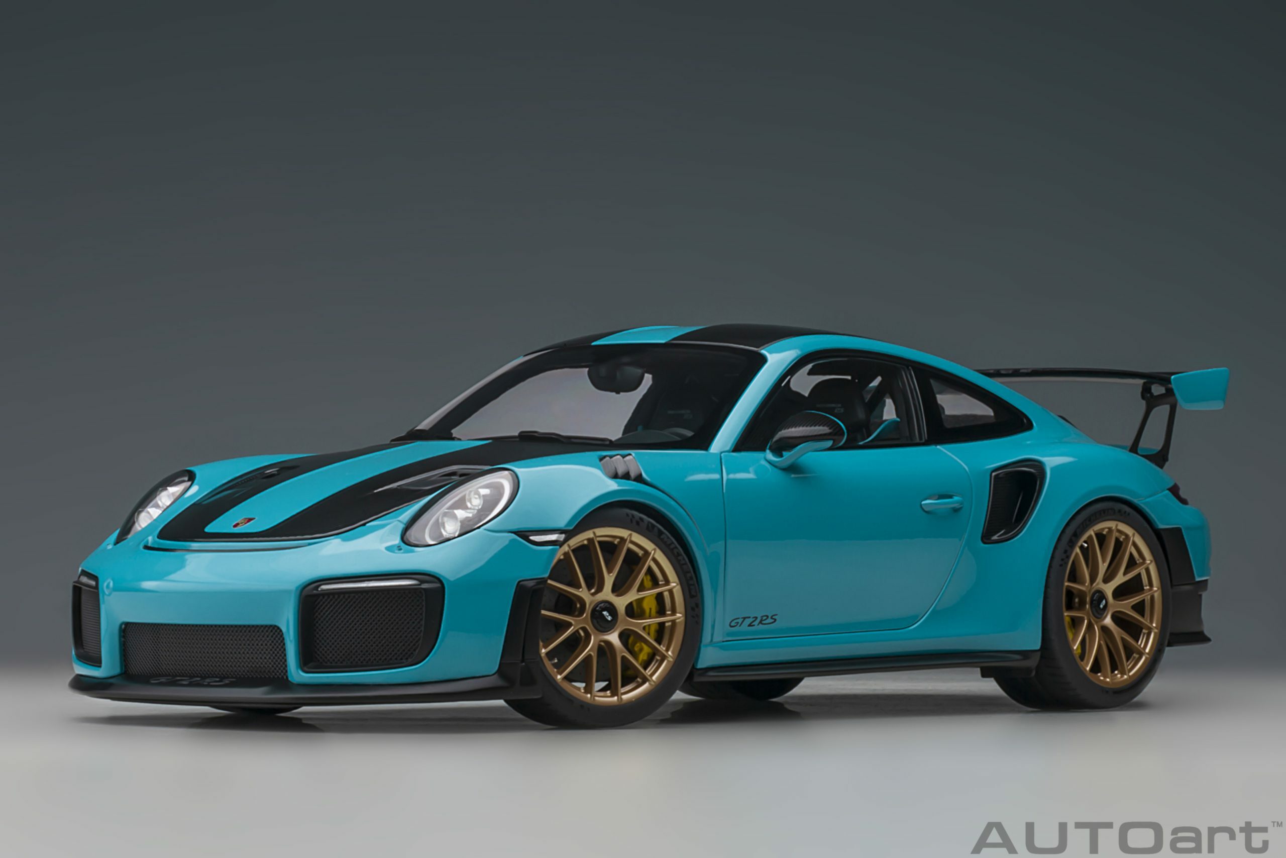 1/18 AUTOART Porsche 911 (991.2) GT2 RS Weissach Package (Miami Blue) (78175)