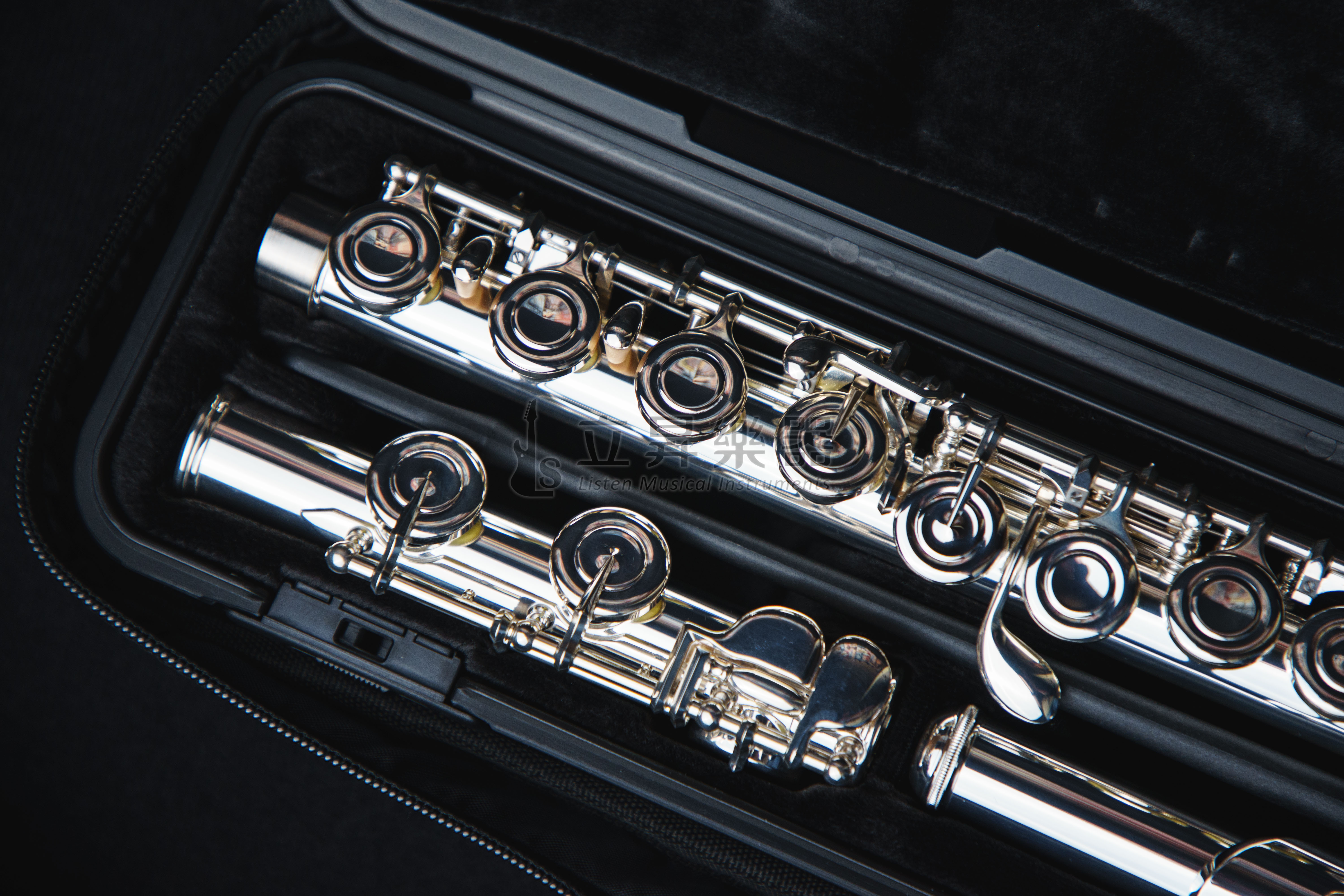 Yamaha YAMAHA YFL-222 閉孔 長笛 (附原廠長笛盒、袋) 第 3 張圖片｜三峽銅管 / 管樂