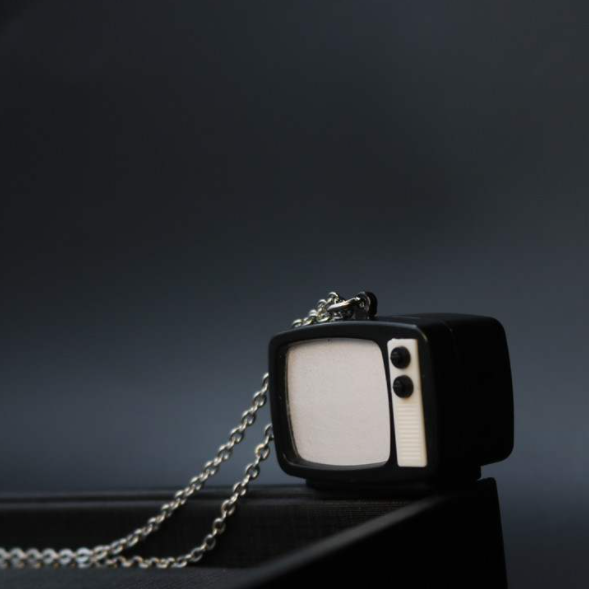 【ACCC002】恐怖電視台雜訊發光設計項鍊