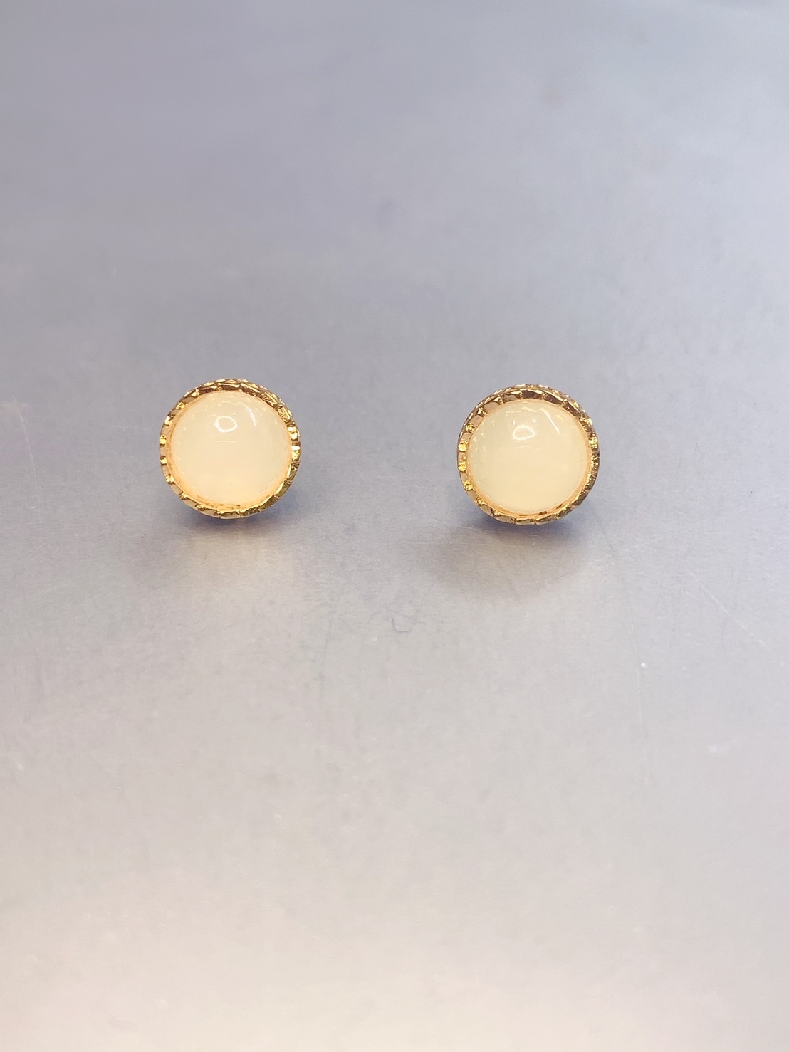 白圓點丨和田白玉銀黃k耳環