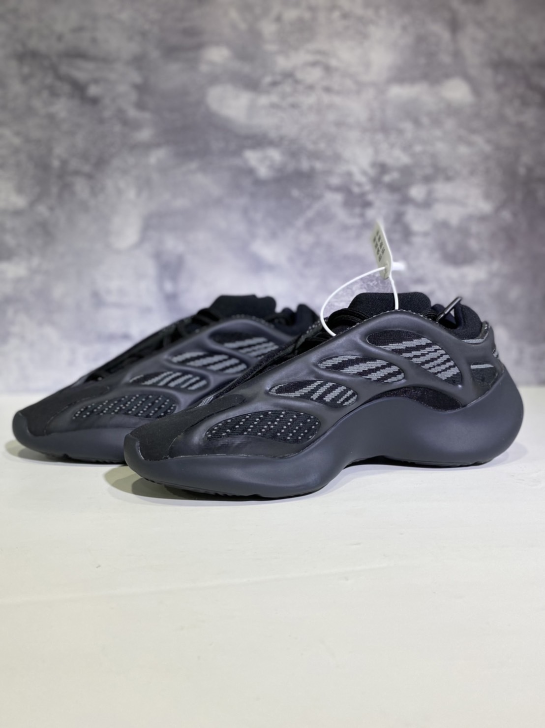 【APAIR】出清 Adidas Yeezy 700 V3"Alvah" H67799 黑魂 男女同款