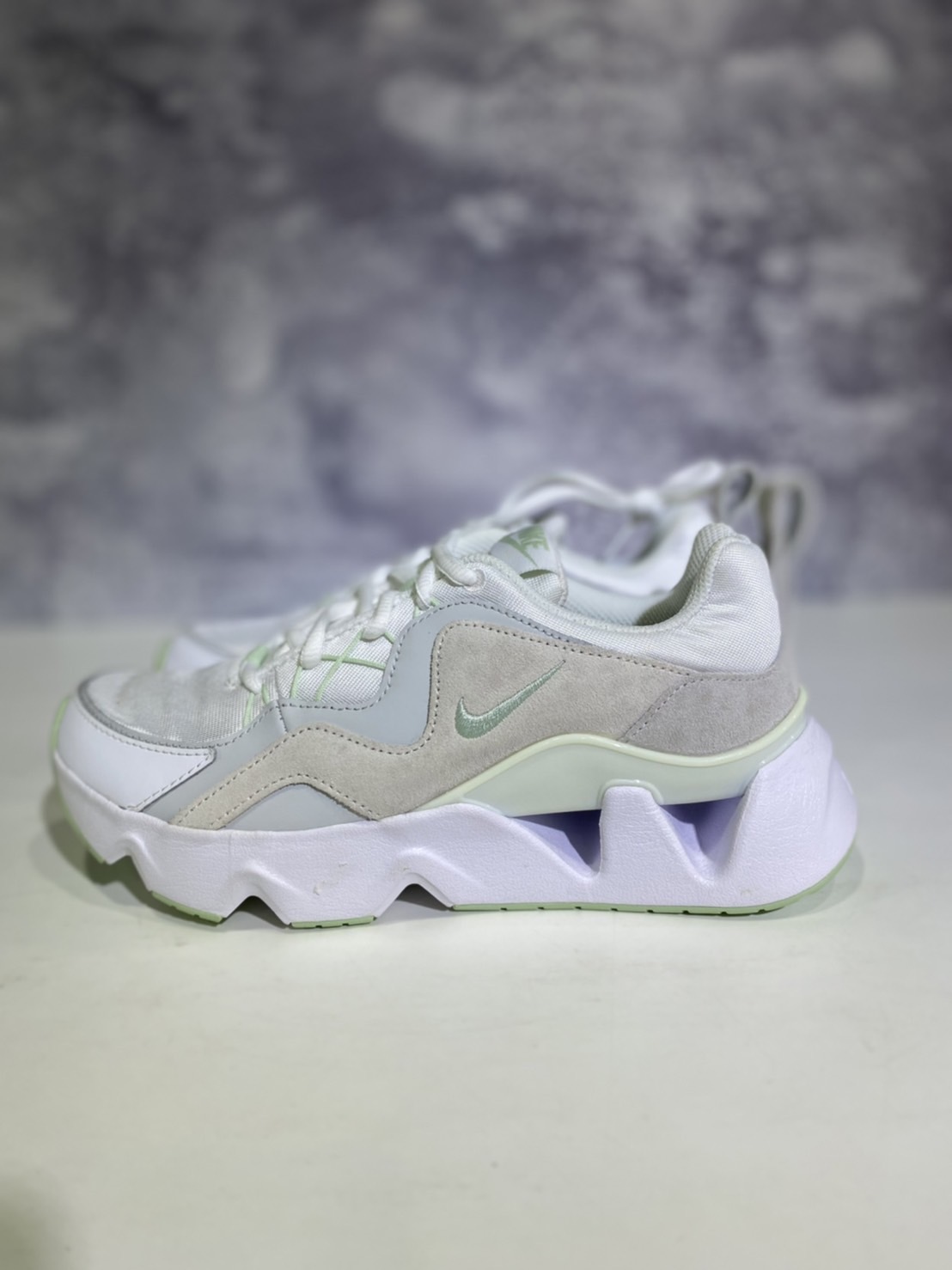 Nike Ryz 365 BQ4153-101 灰綠 女款