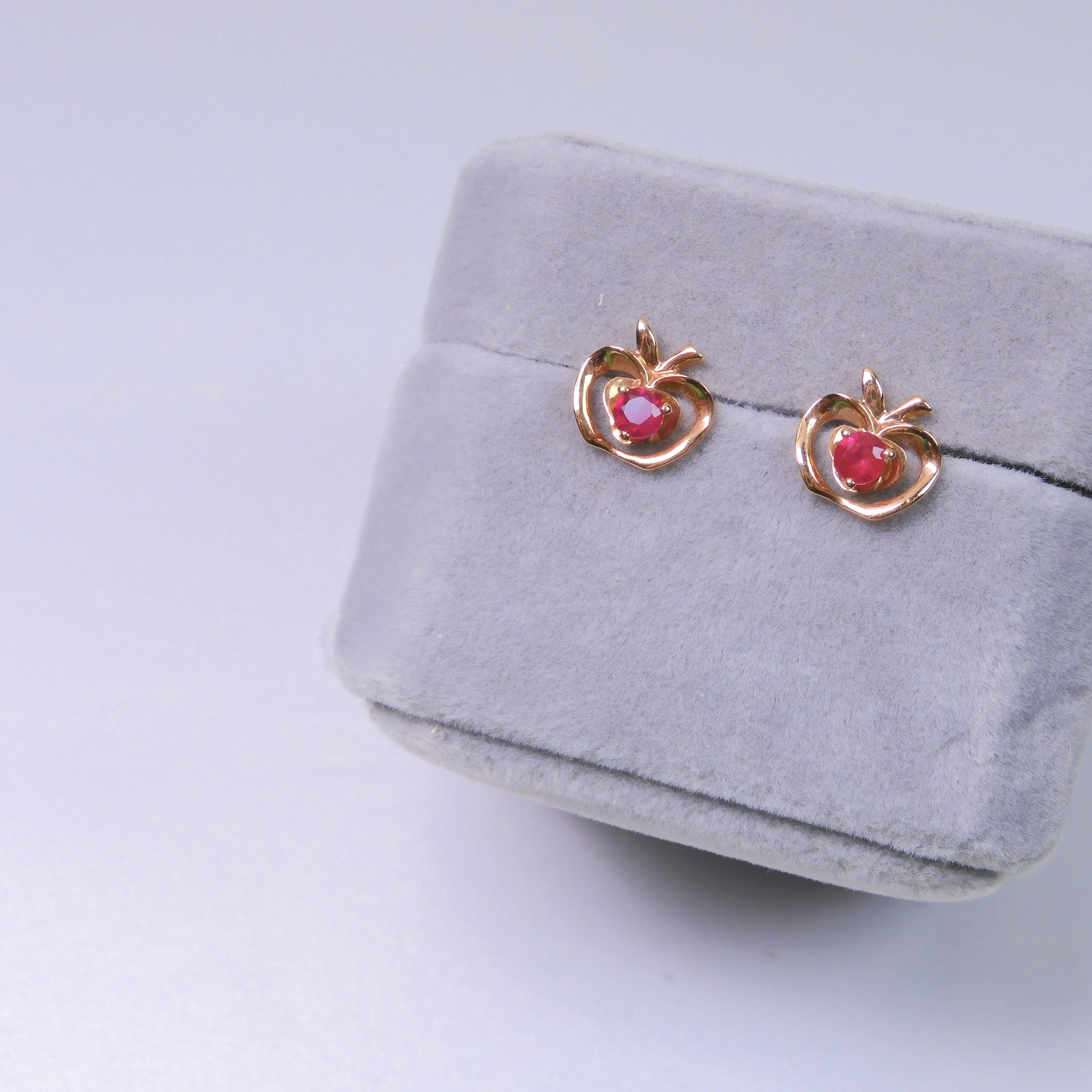 18K金 0.351ct 紅寶石耳釘