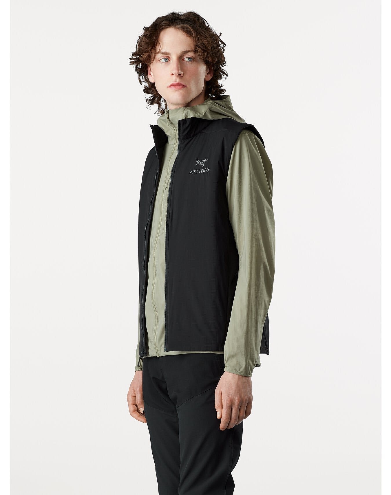 始祖鳥 Arcteryx  ATOM LT 背心 夾克 男装 黑色