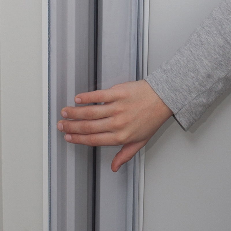 Transparent Finger Protection