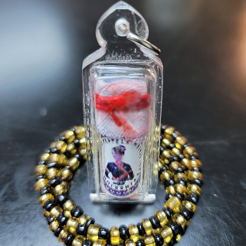 阿贊博通-情迷灣迪血油