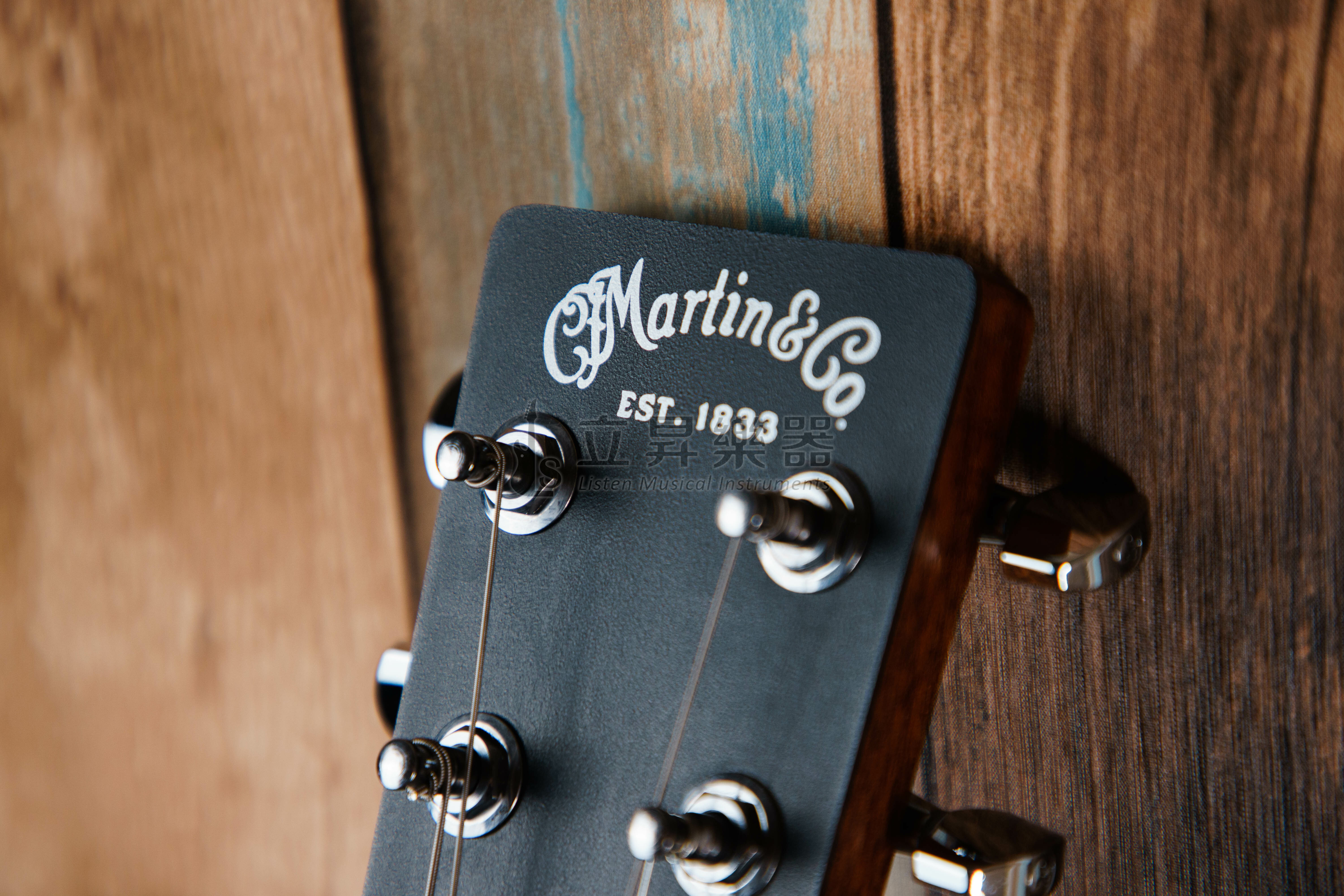 Martin Dreadnought Junior系列 全單板 38吋 旅行吉他 雲杉木面板 沙比利木側背板 馬丁吉他 | 原聲款 DJR10-02 Martin Dreadnought Junior系列 全單板 38吋 旅行吉他 雲杉木面板 沙比利木側背板 馬丁吉他 | 原聲款 DJR10-02 / 插電款 DJR10E-02(Fishman拾音器) 第 5 張圖片｜三峽吉他 / Bass
