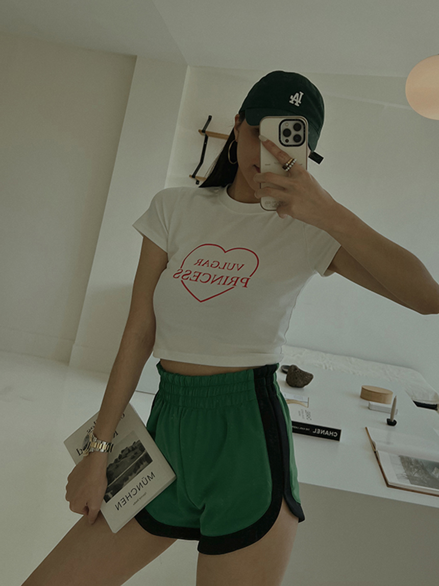 大白邊絲質運動真理褲*2色